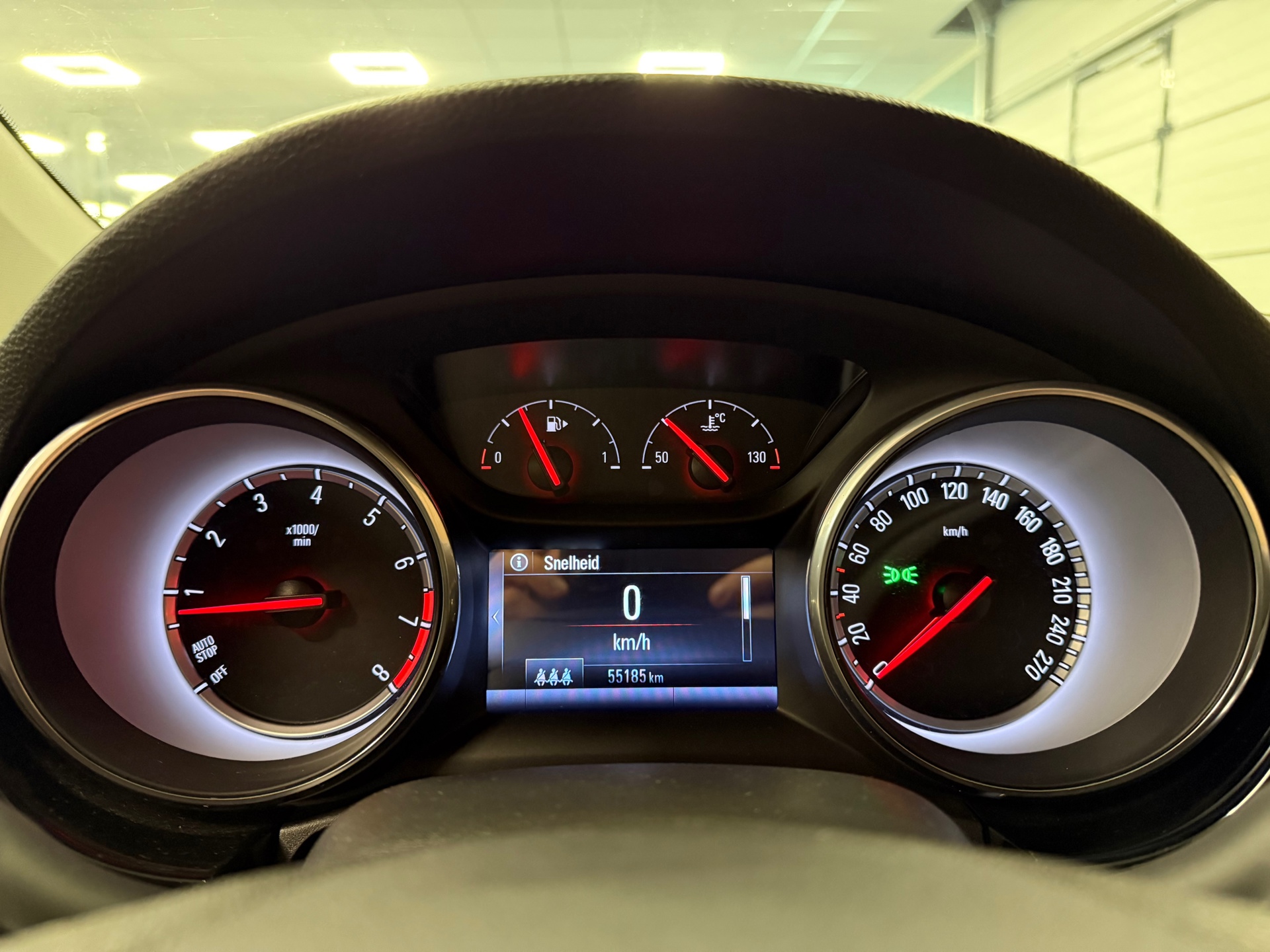 https://www.autokooy.nl//xml/images/47873351-14.JPG
