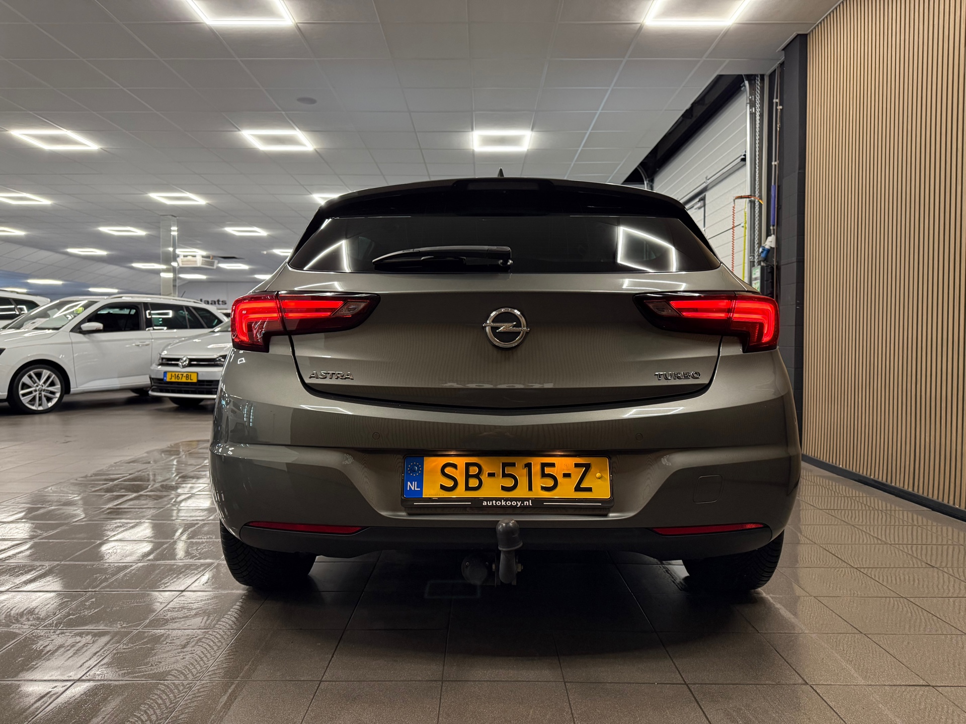 https://www.autokooy.nl//xml/images/47873351-4.JPG