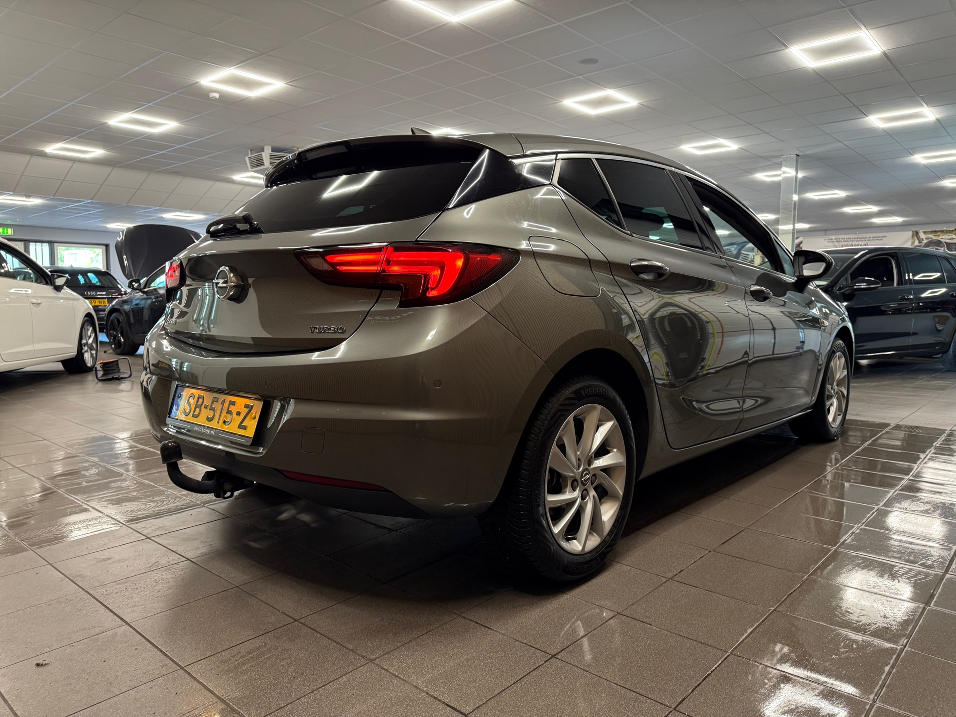 https://www.autokooy.nl//xml/images/47873351-6.JPG
