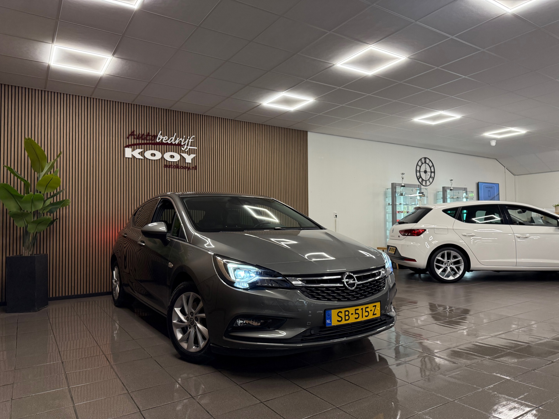 https://www.autokooy.nl//xml/images/47873351-7.JPG