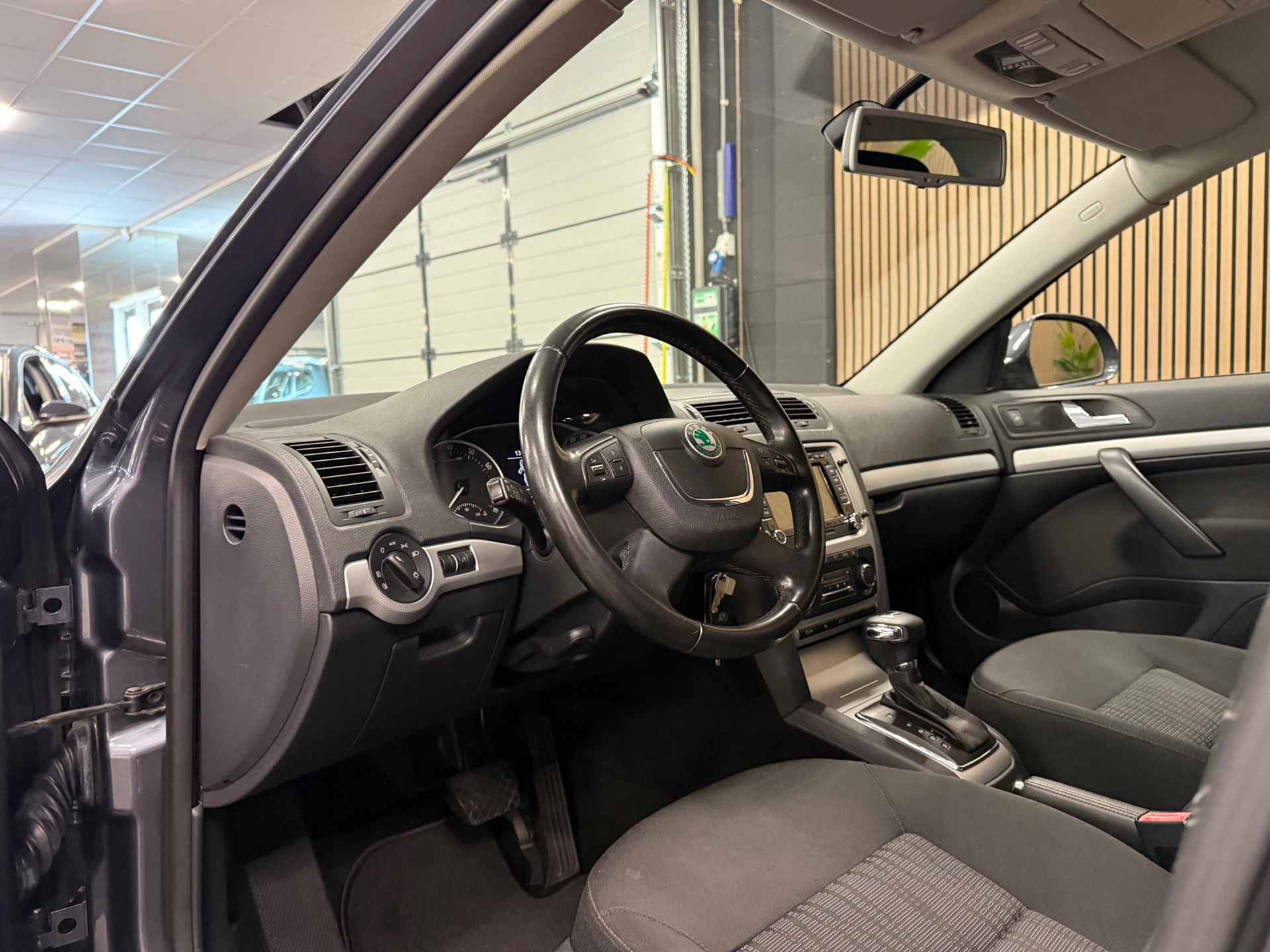 https://www.autokooy.nl//xml/images/47897936-11.JPG
