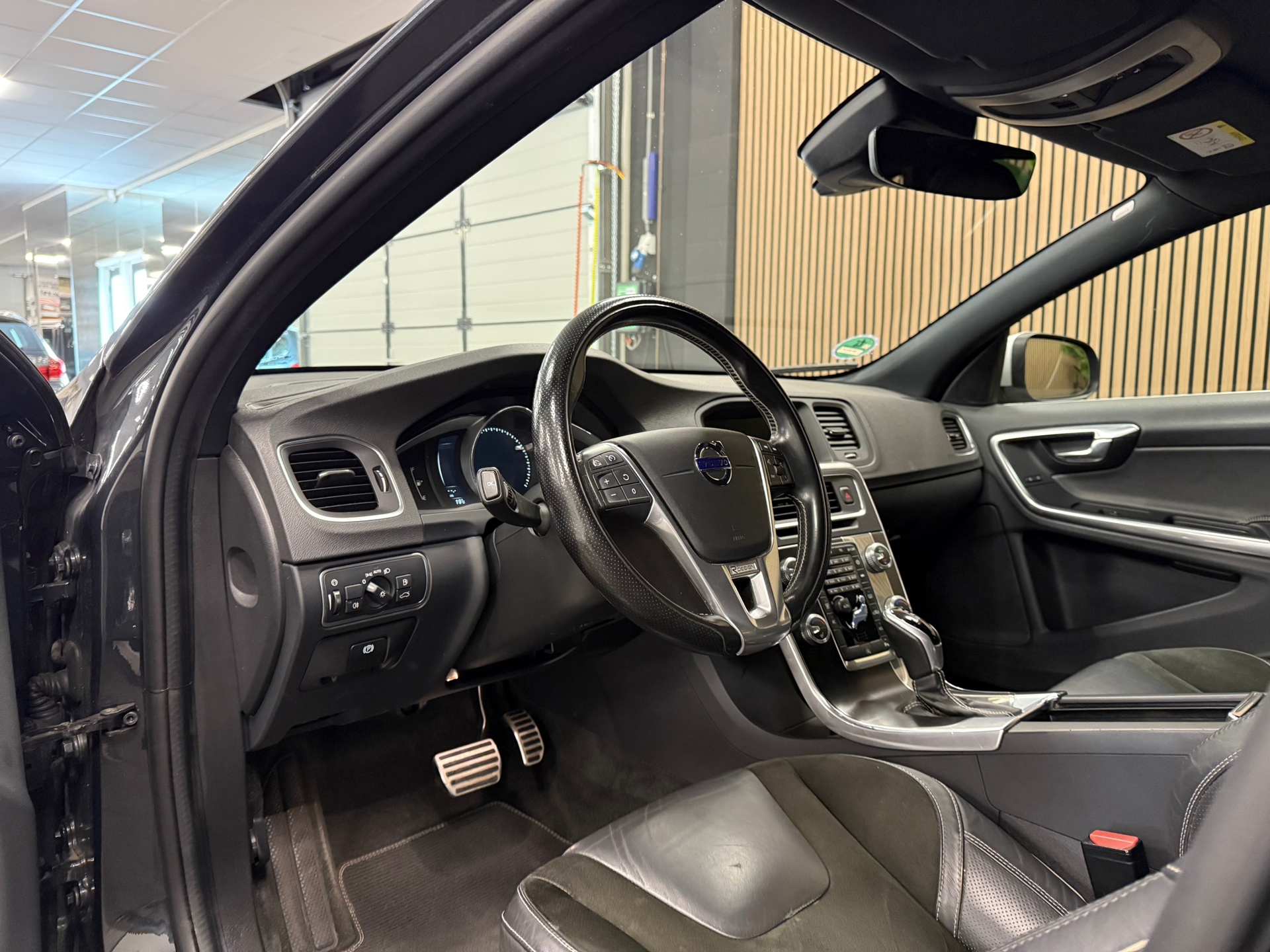 https://www.autokooy.nl//xml/images/47898102-12.JPG