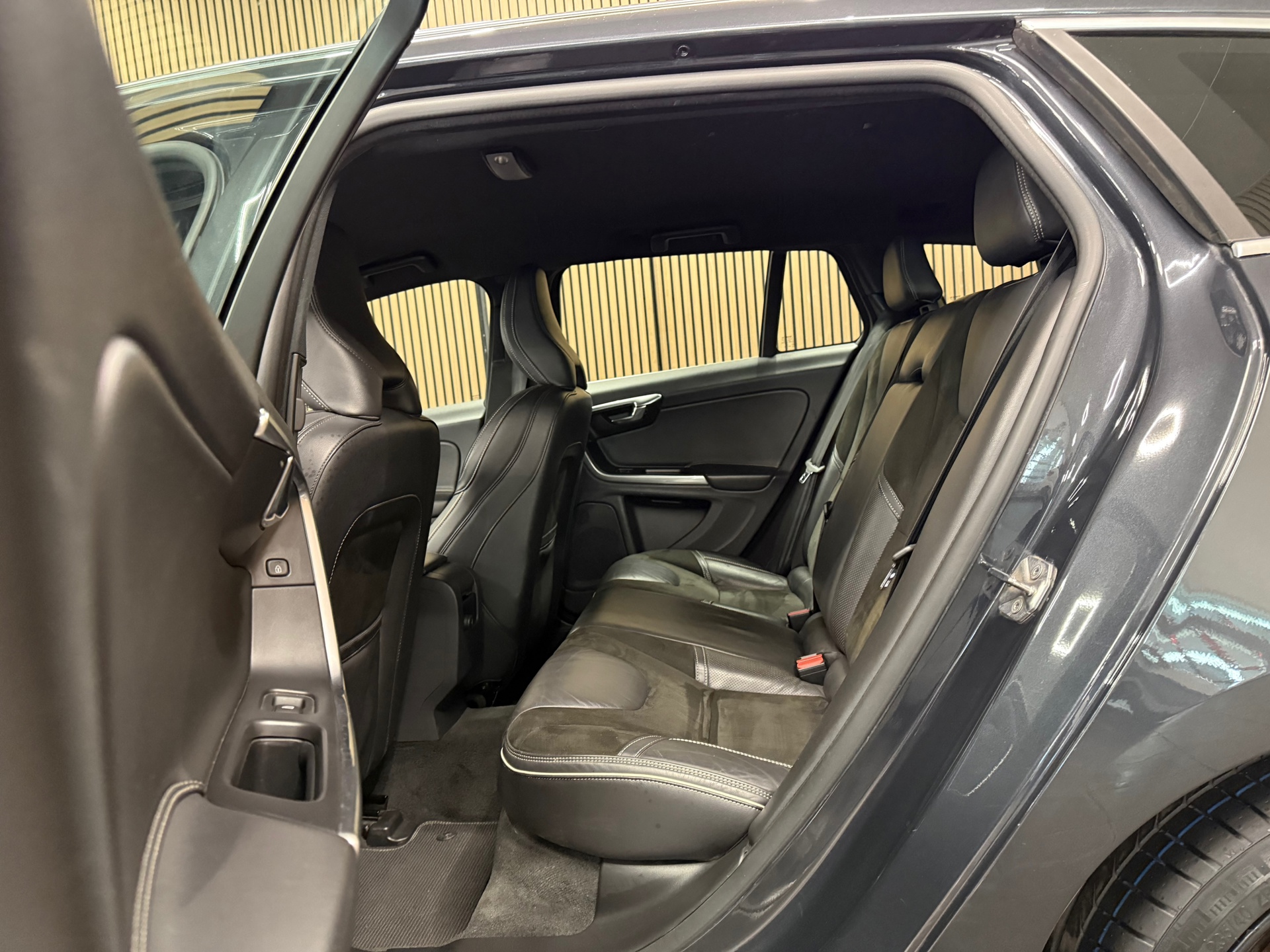 https://www.autokooy.nl//xml/images/47898102-22.JPG