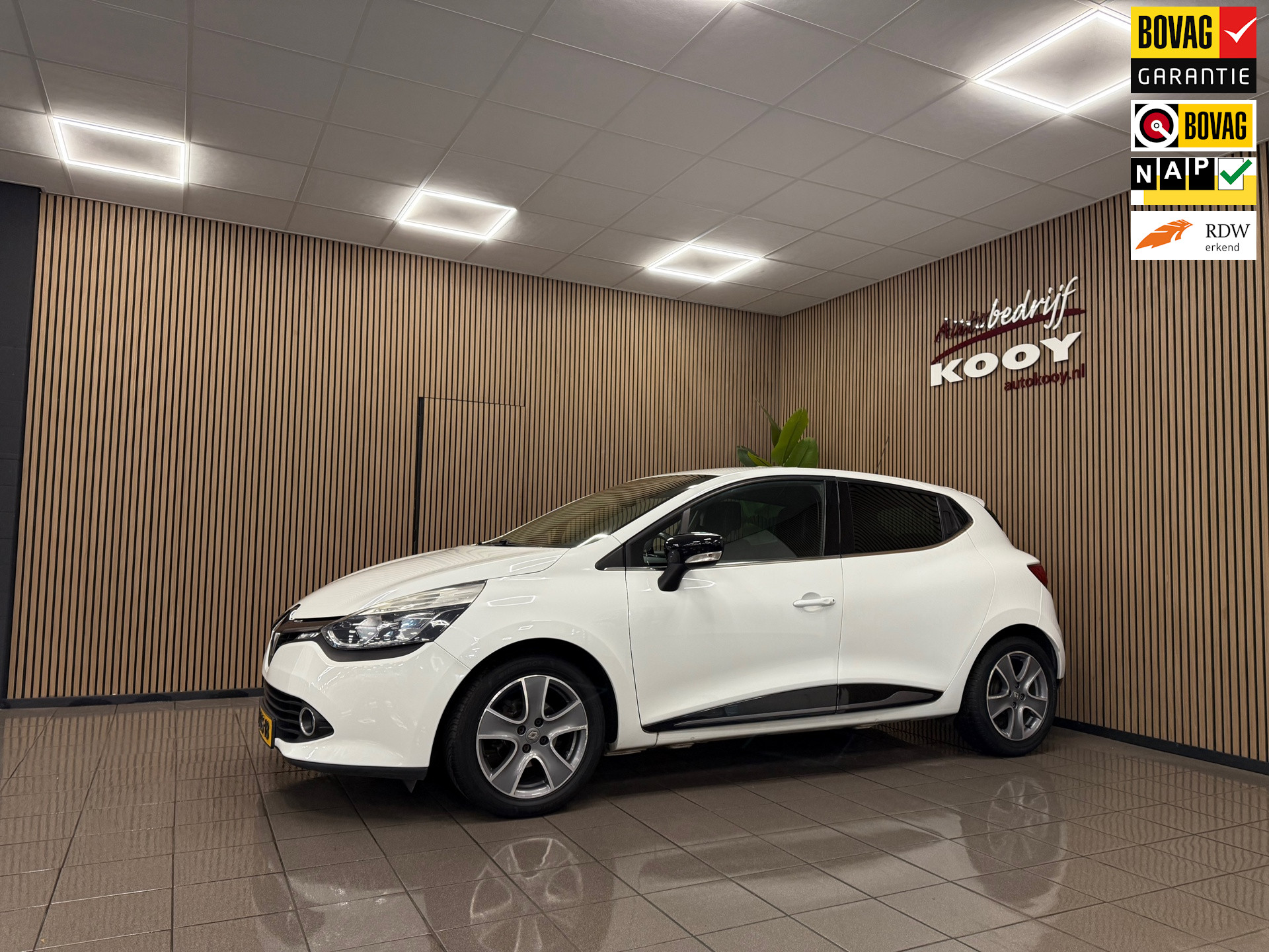 Renault Clio 0.9 TCe ECO Night&Day * Navigatie / Trekhaak / Cruise control / NL Auto *