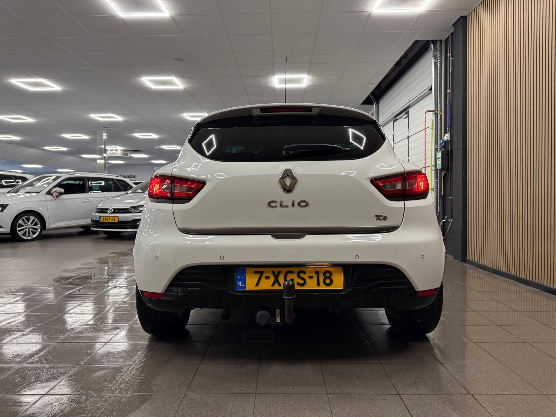https://www.autokooy.nl//xml/images/47924813-4.JPG