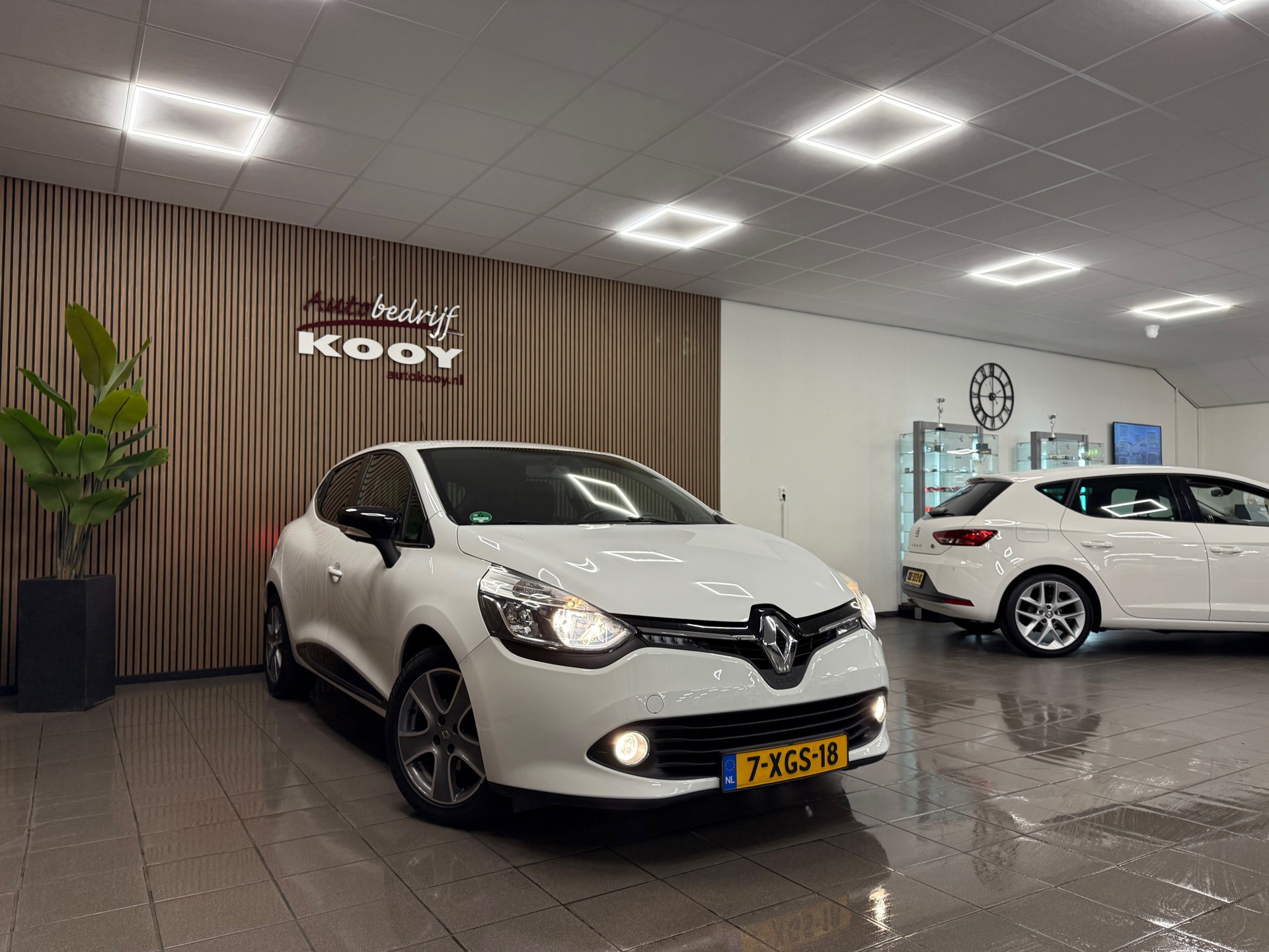 https://www.autokooy.nl//xml/images/47924813-7.JPG