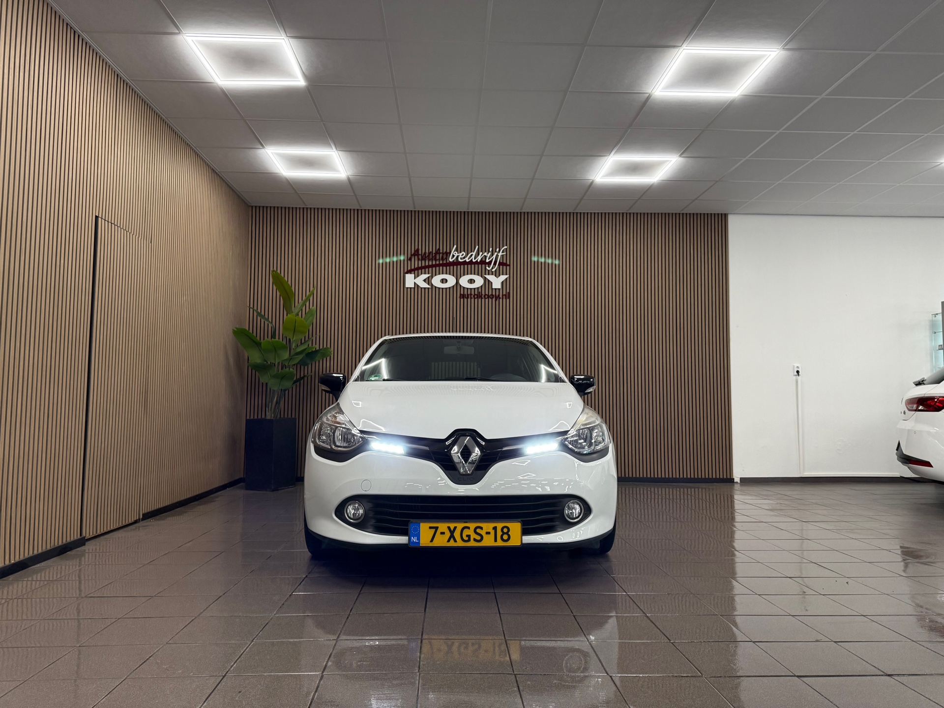 https://www.autokooy.nl//xml/images/47924813-9.JPG