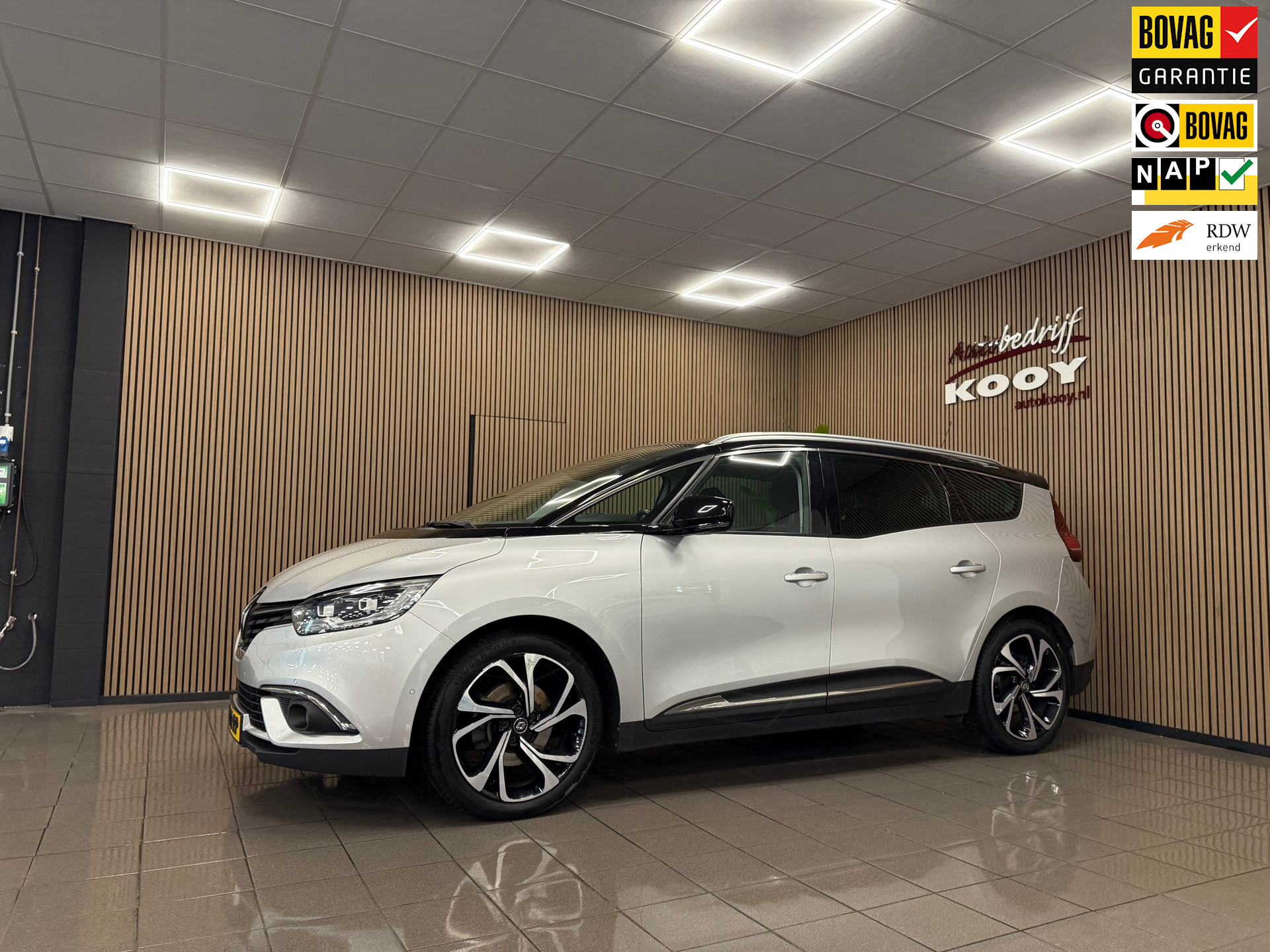 Renault Grand Scénic 1.3 TCe Bose 7p. * Automaat / Panoramadak / Camera / 20" LM Velgen *