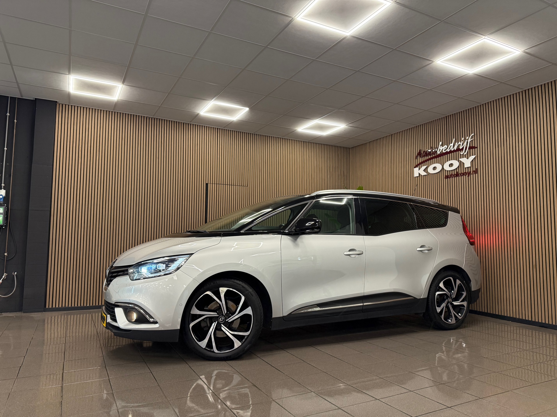 https://www.autokooy.nl//xml/images/47974637-10.JPG