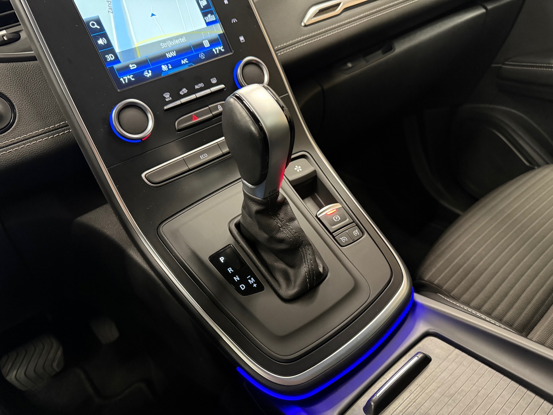 https://www.autokooy.nl//xml/images/47974637-20.JPG