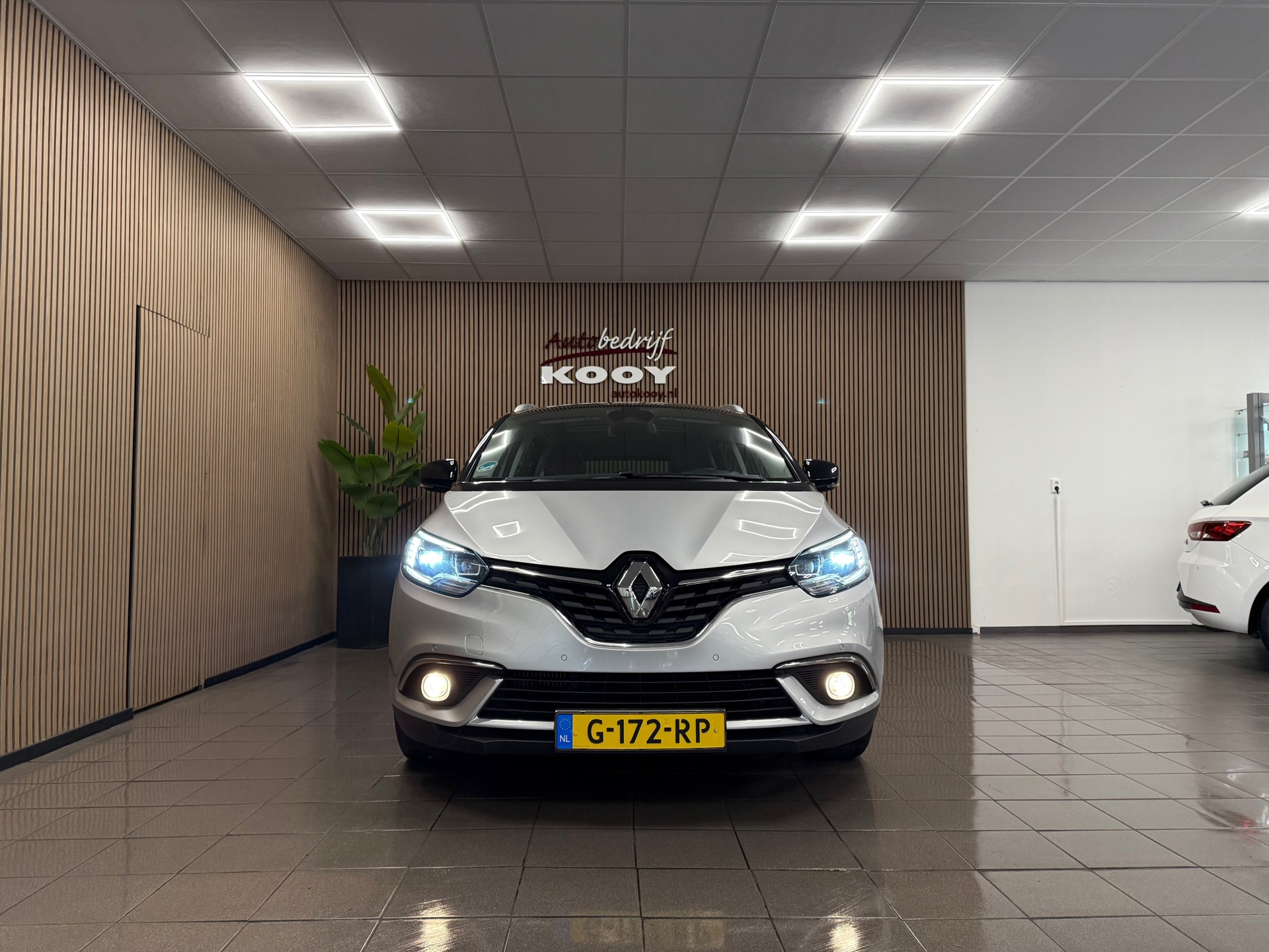 https://www.autokooy.nl//xml/images/47974637-9.JPG