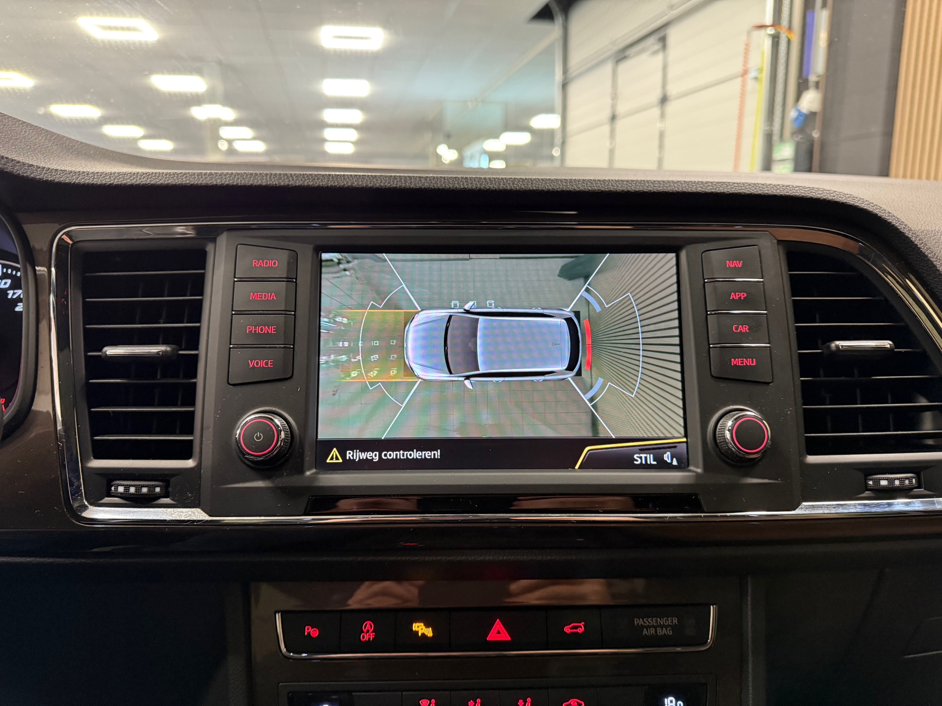 https://www.autokooy.nl//xml/images/47999040-17.JPG