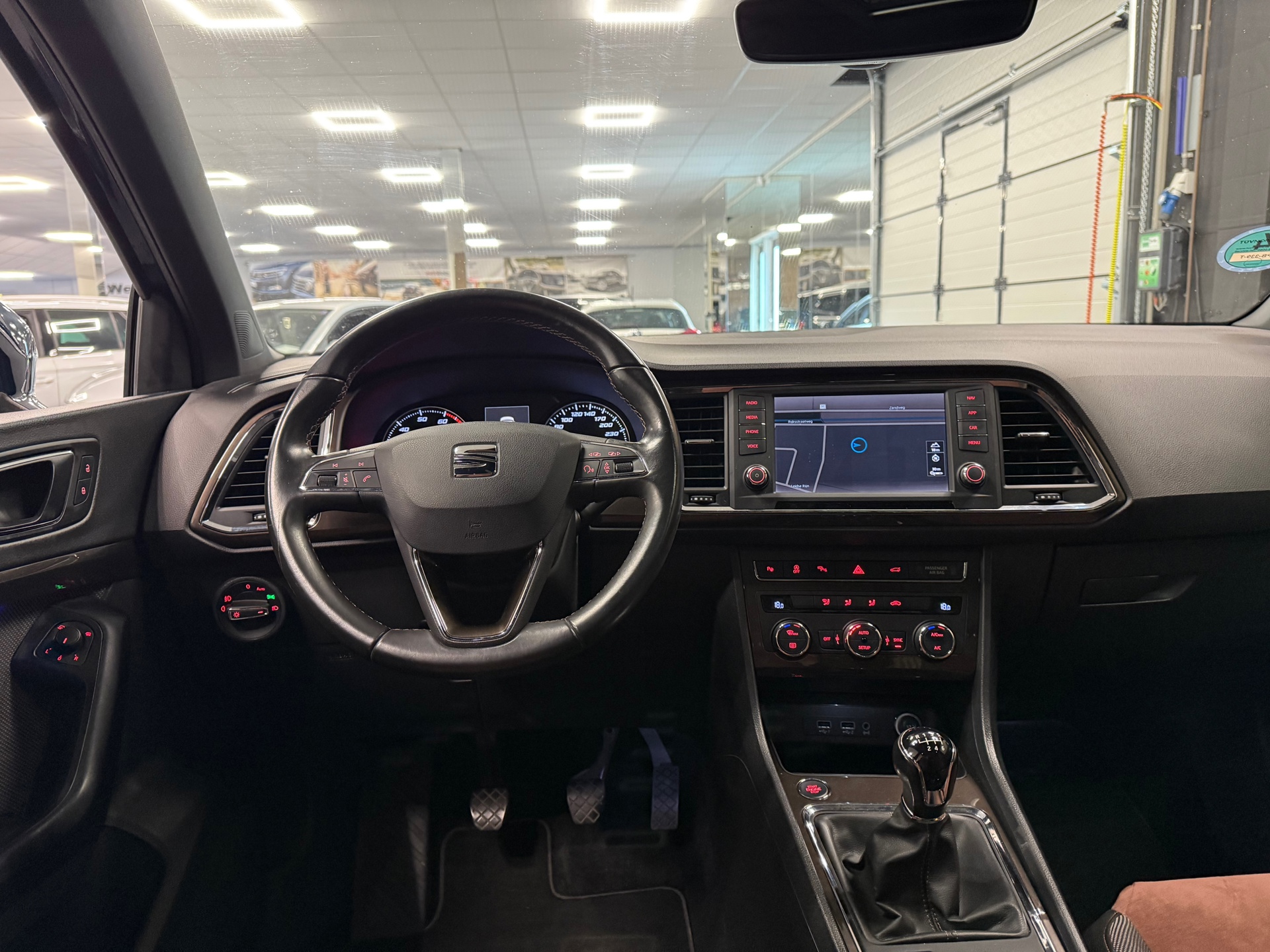 https://www.autokooy.nl//xml/images/47999040-20.JPG