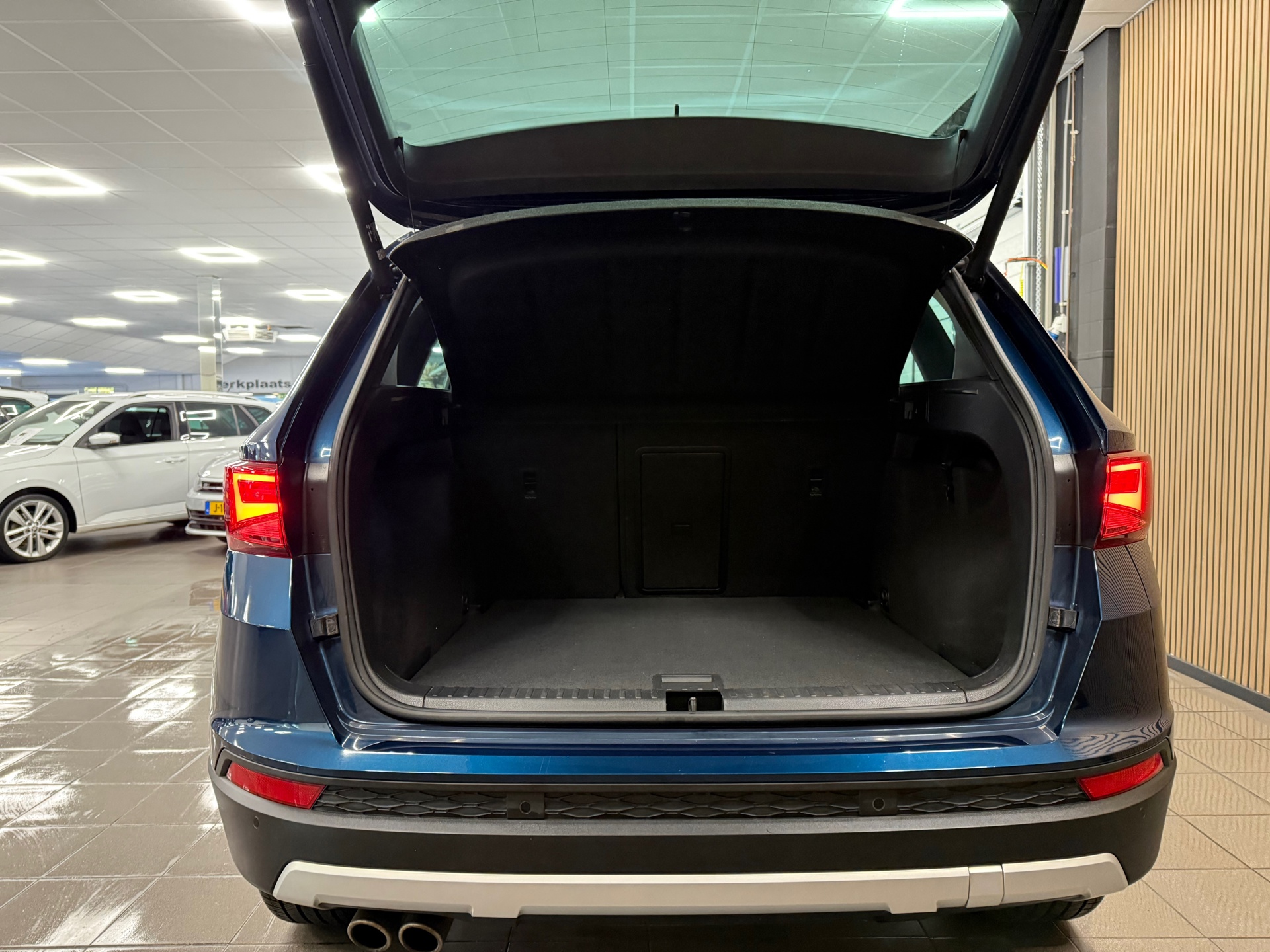https://www.autokooy.nl//xml/images/47999040-5.JPG