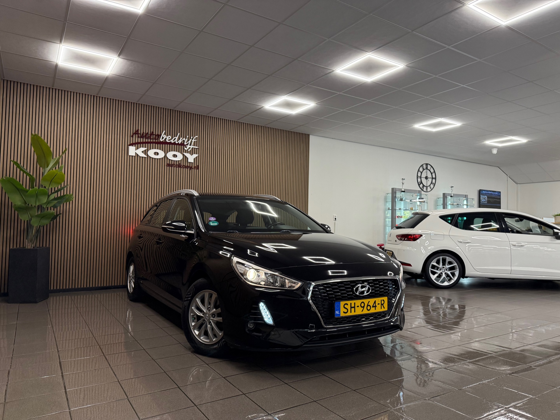 https://www.autokooy.nl//xml/images/47999343-7.JPG