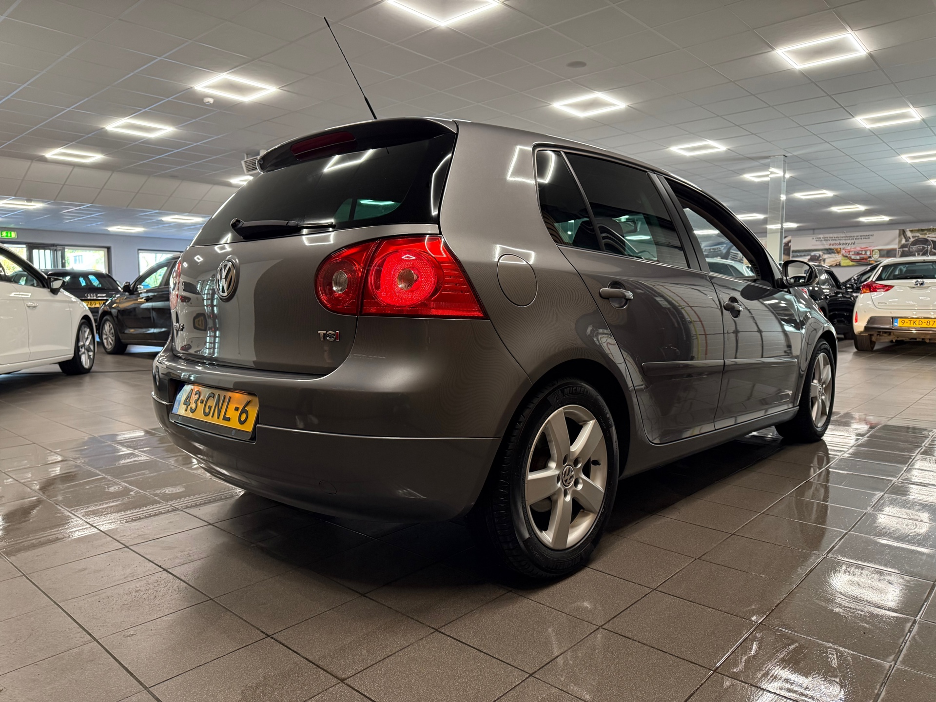 https://www.autokooy.nl//xml/images/47999381-6.JPG