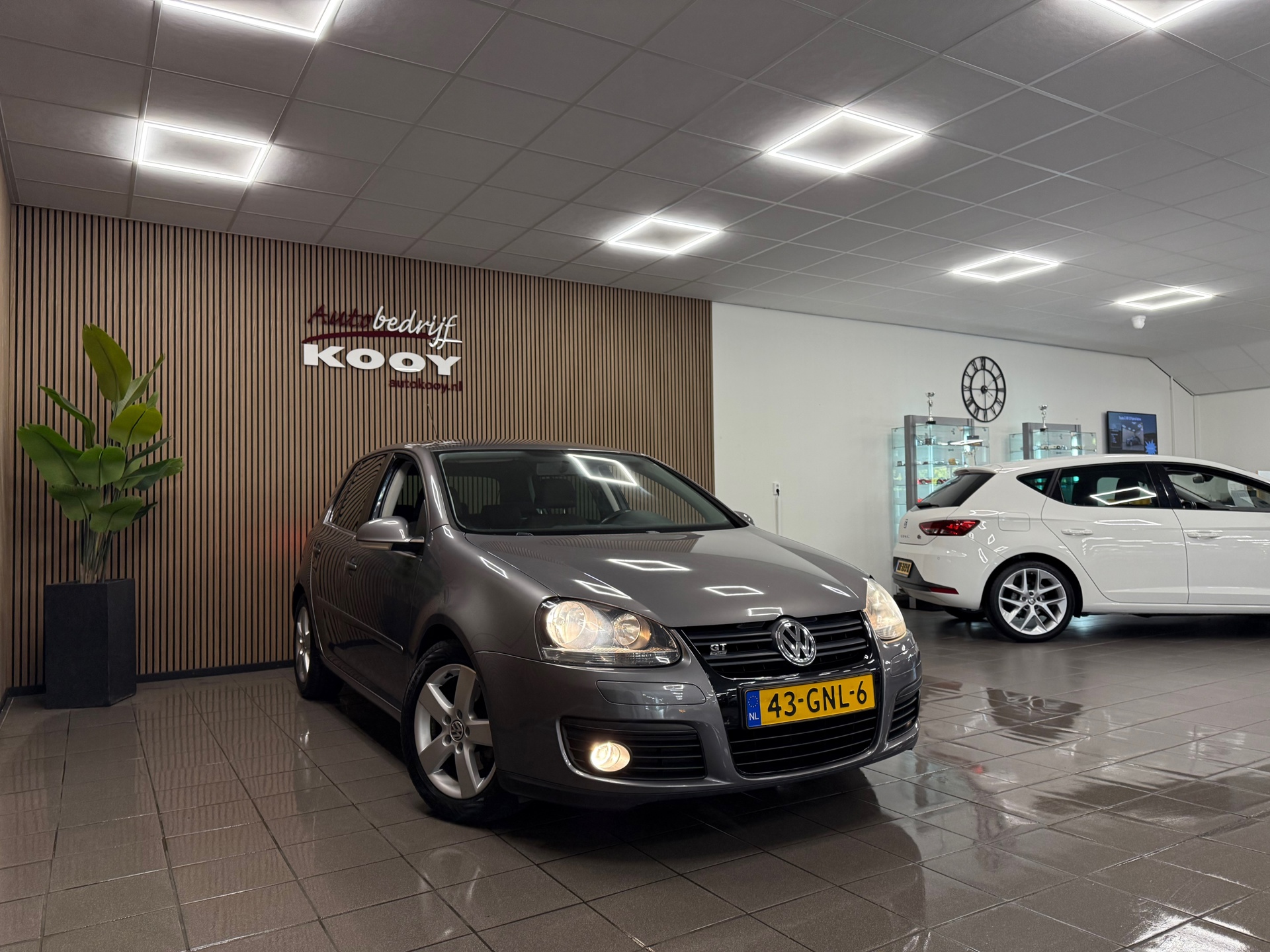 https://www.autokooy.nl//xml/images/47999381-7.JPG