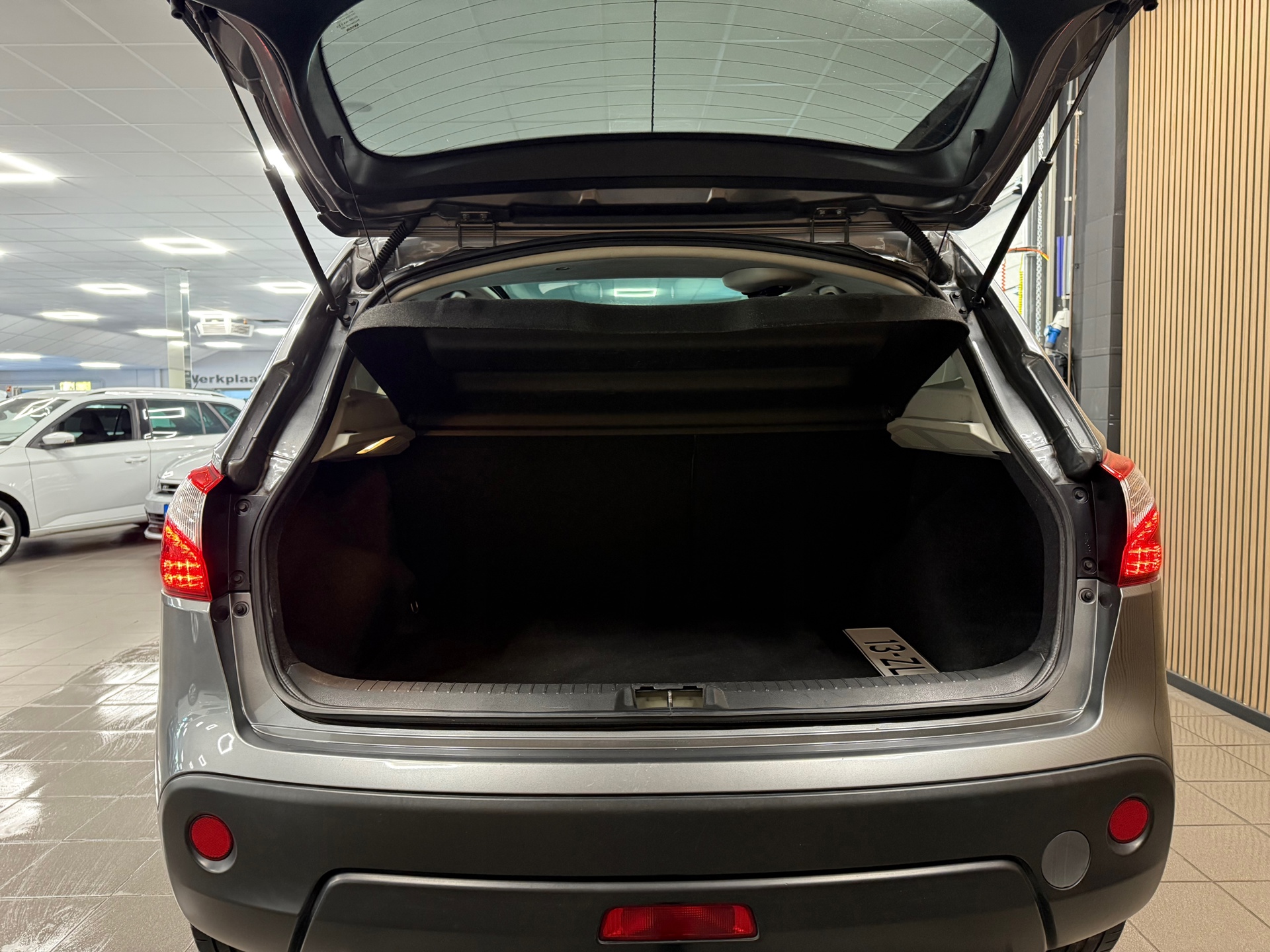 https://www.autokooy.nl//xml/images/48036639-5.JPG