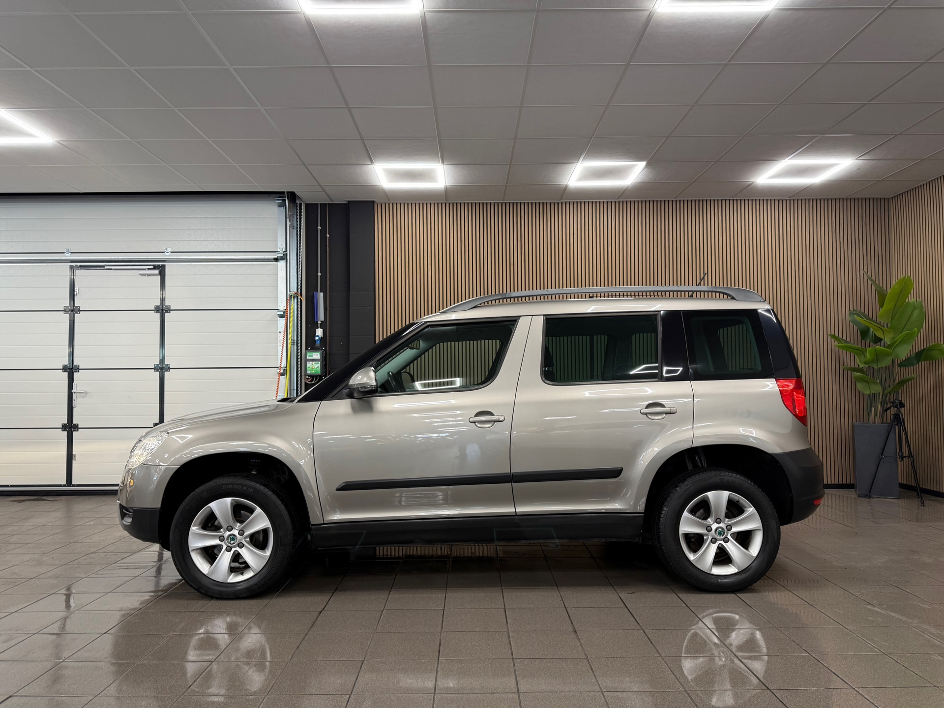 https://www.autokooy.nl//xml/images/48036675-2.JPG