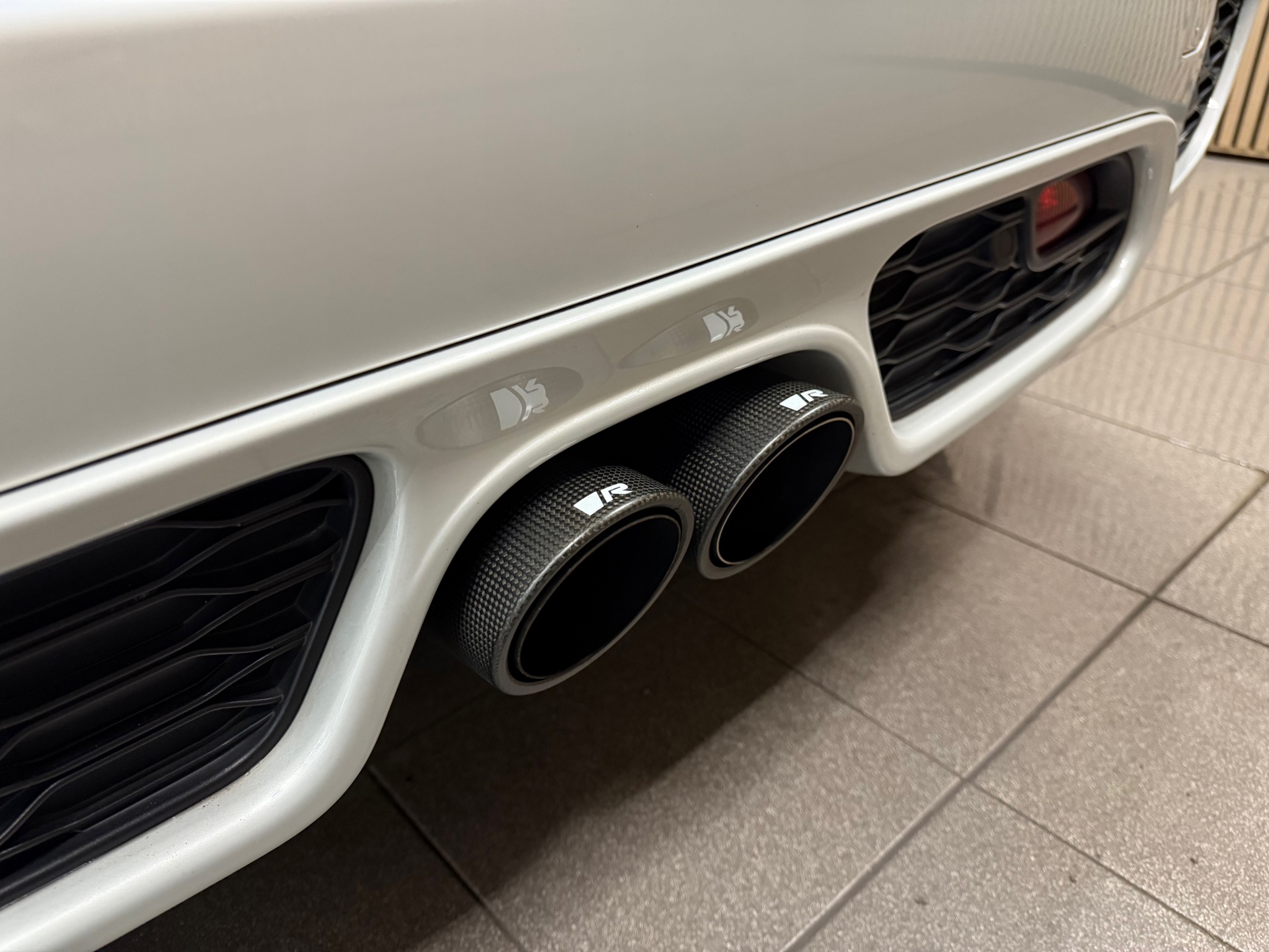 https://www.autokooy.nl//xml/images/48036836-6.JPG