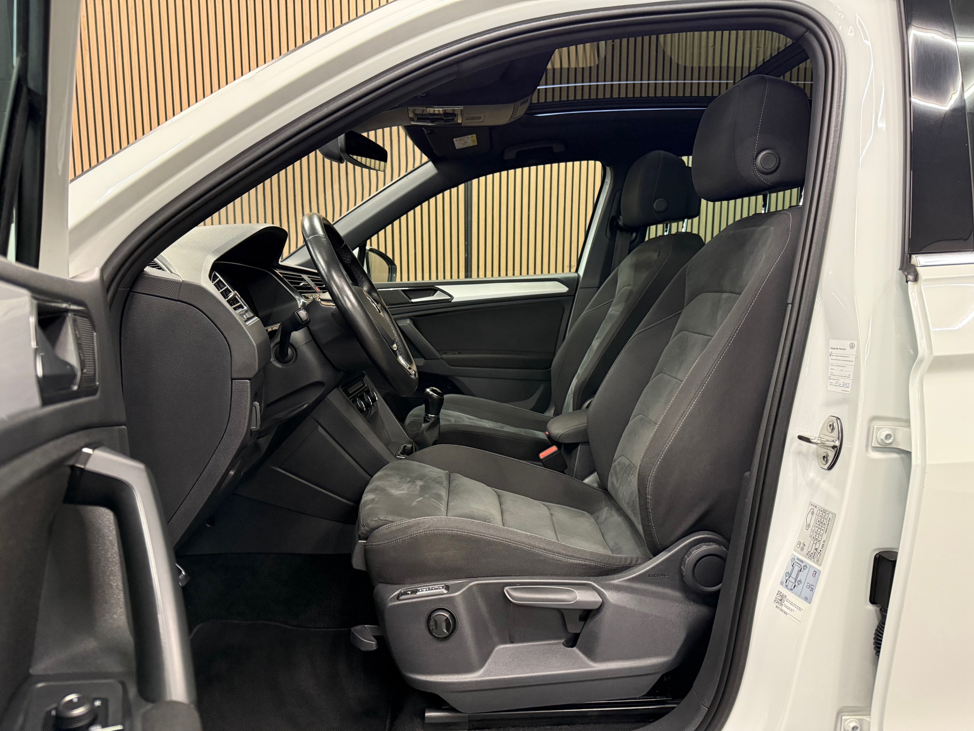 https://www.autokooy.nl//xml/images/48064329-11.JPG