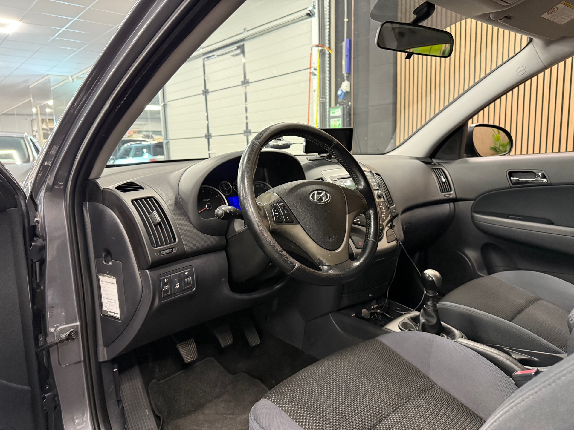 https://www.autokooy.nl//xml/images/48064380-12.JPG