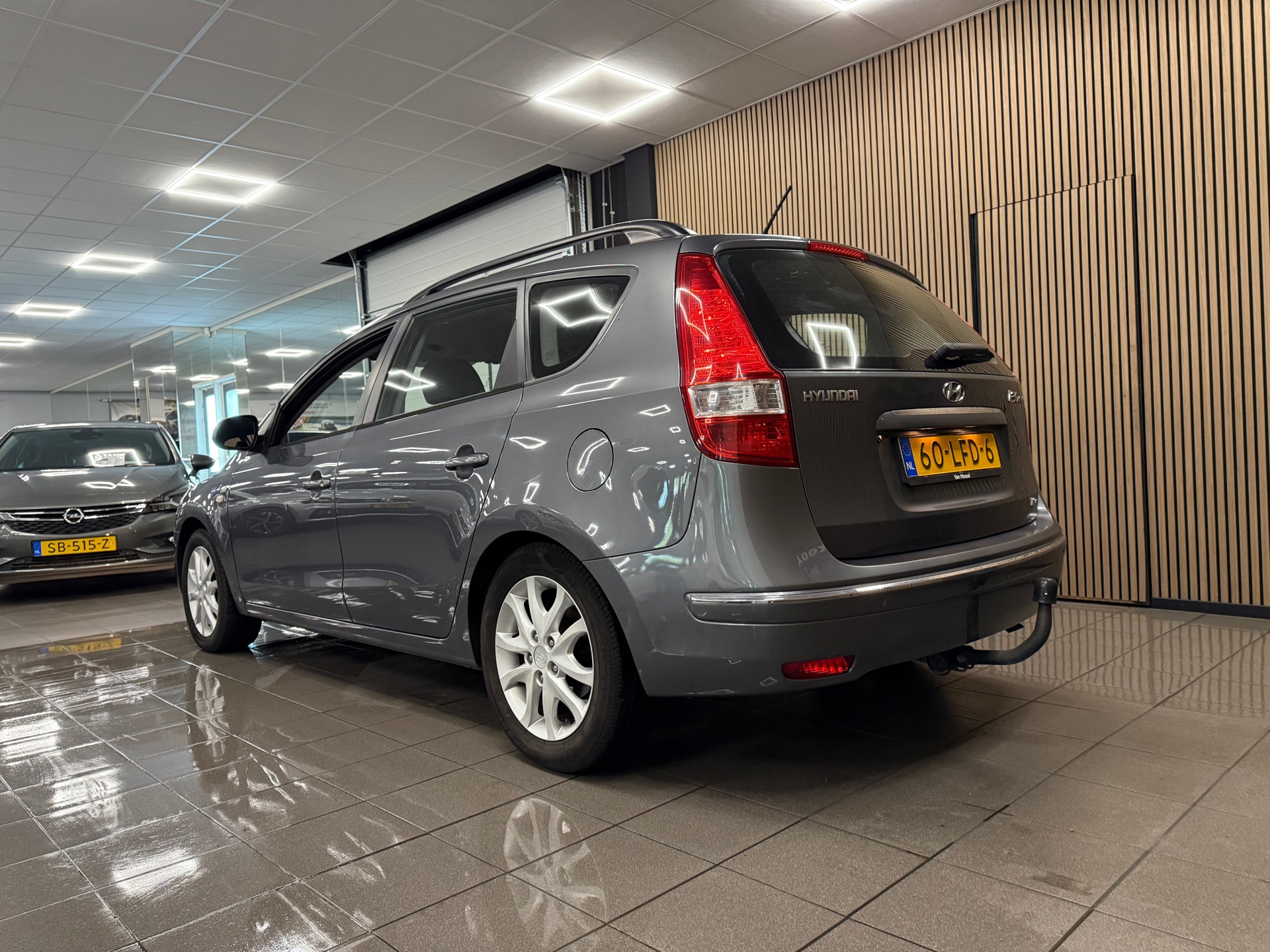 https://www.autokooy.nl//xml/images/48064380-3.JPG