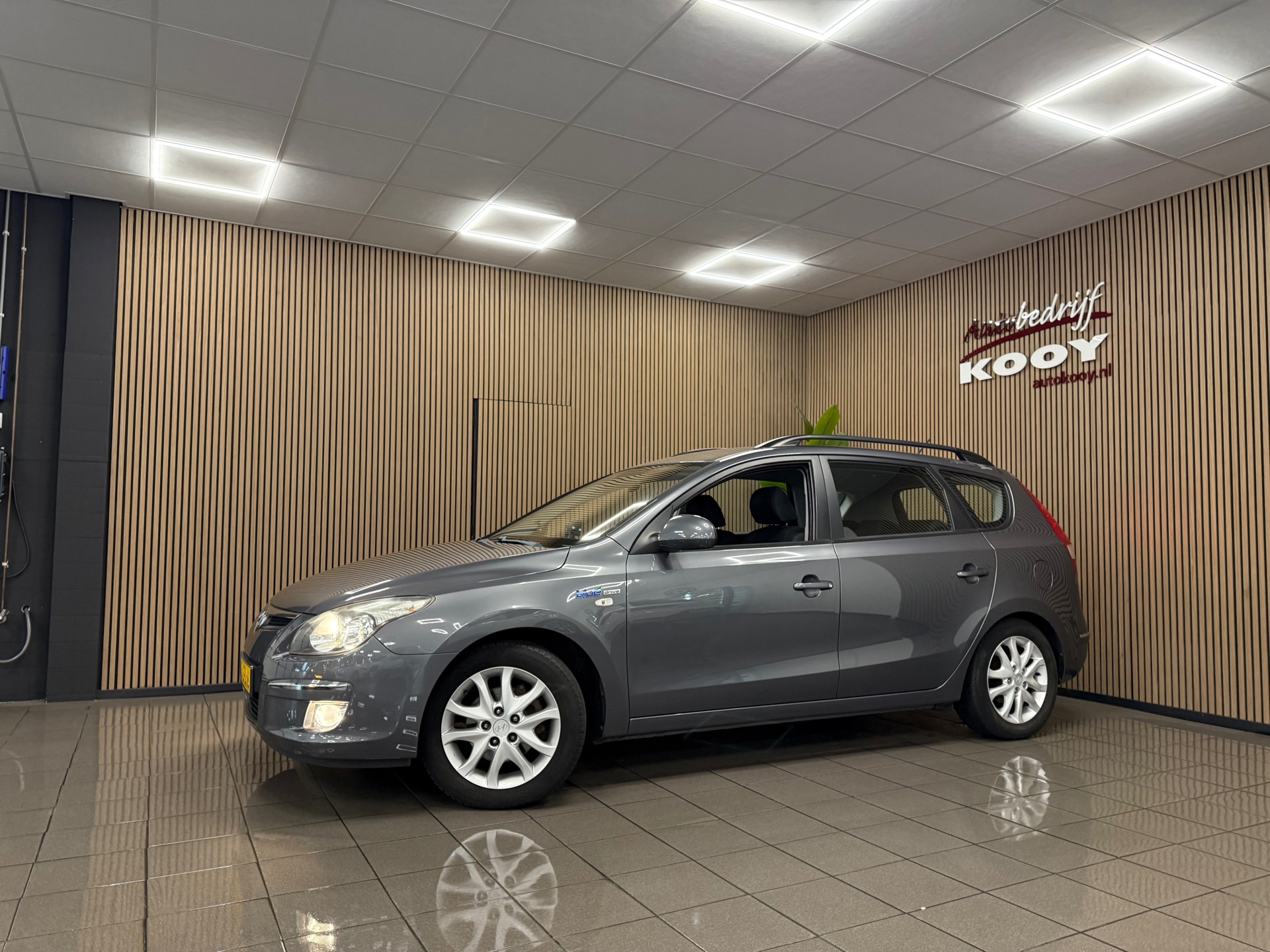 https://www.autokooy.nl//xml/images/48064380-9.JPG