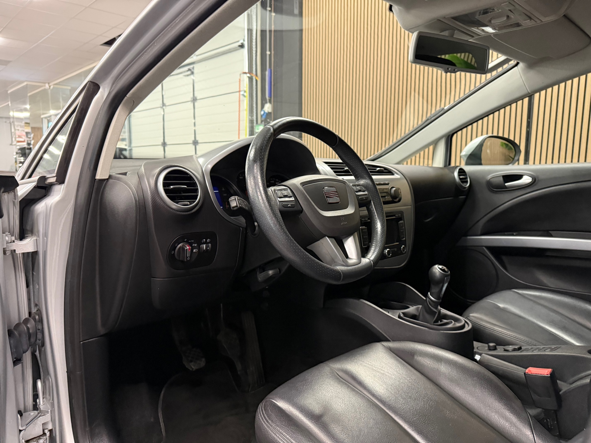 https://www.autokooy.nl//xml/images/48113178-12.JPG