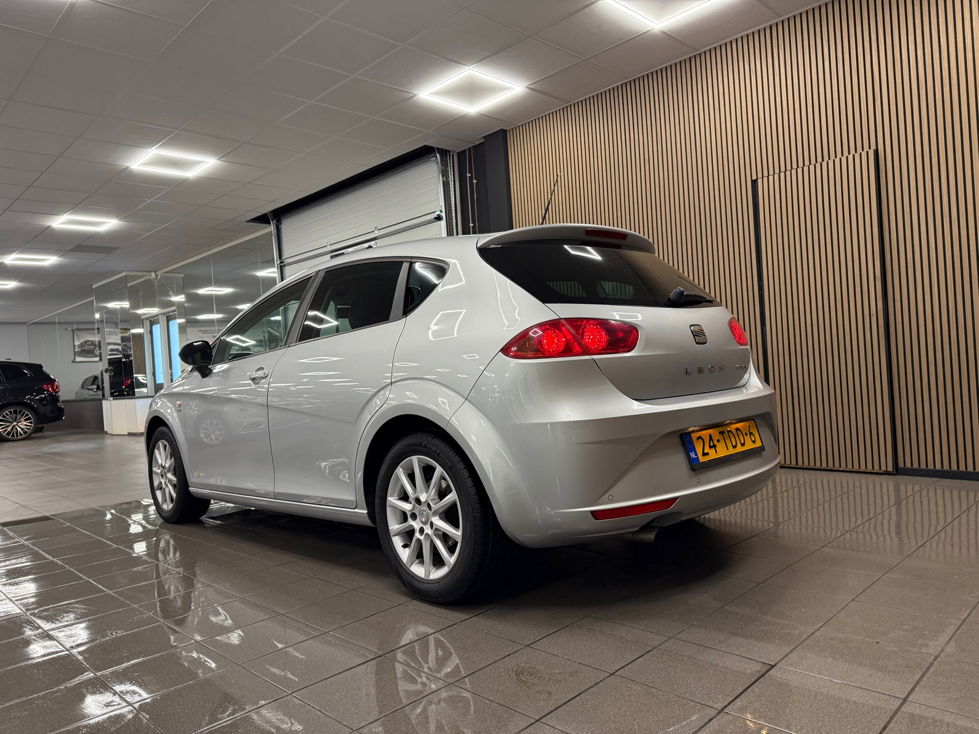 https://www.autokooy.nl//xml/images/48113178-3.JPG
