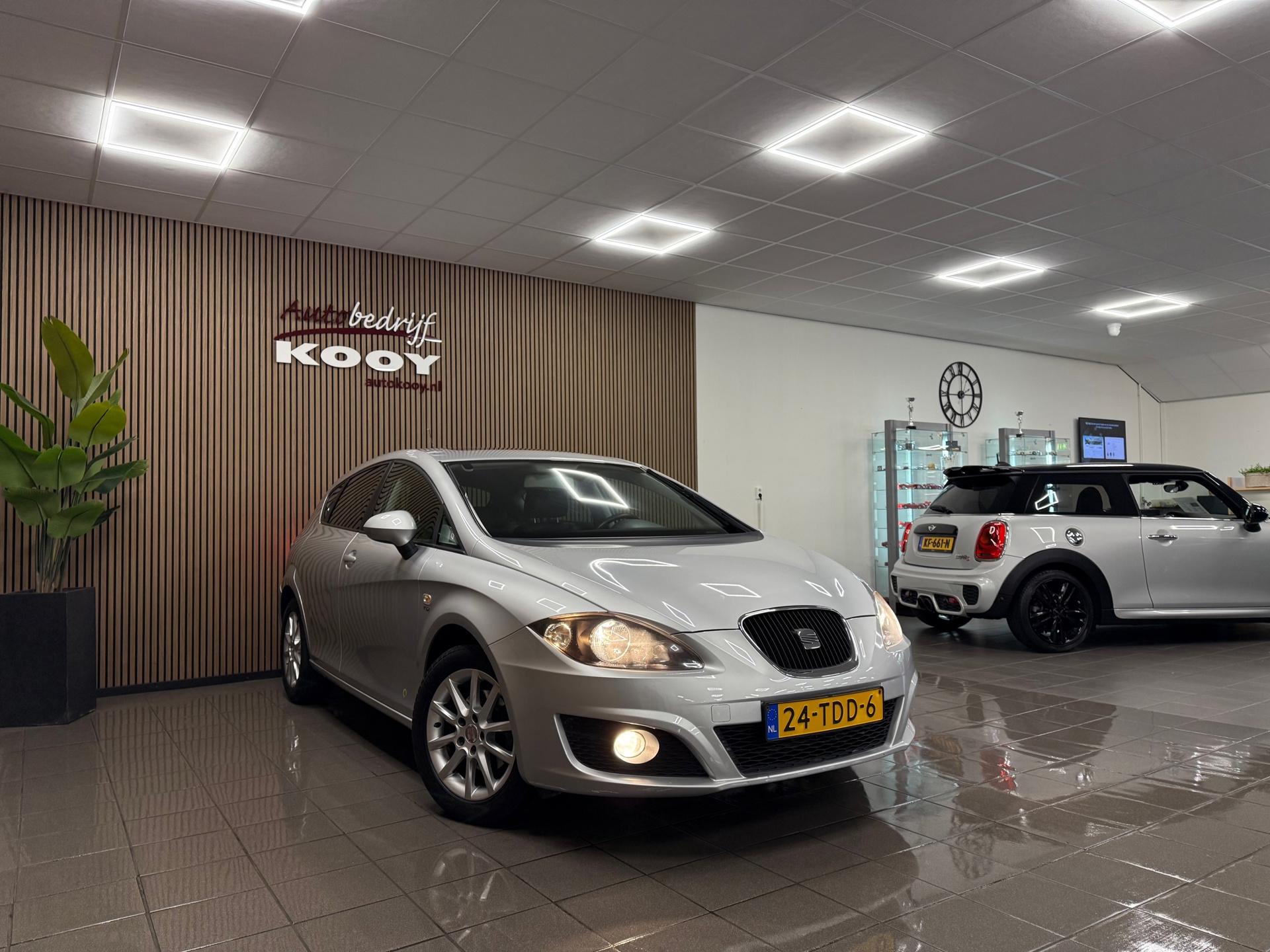 https://www.autokooy.nl//xml/images/48113178-7.JPG