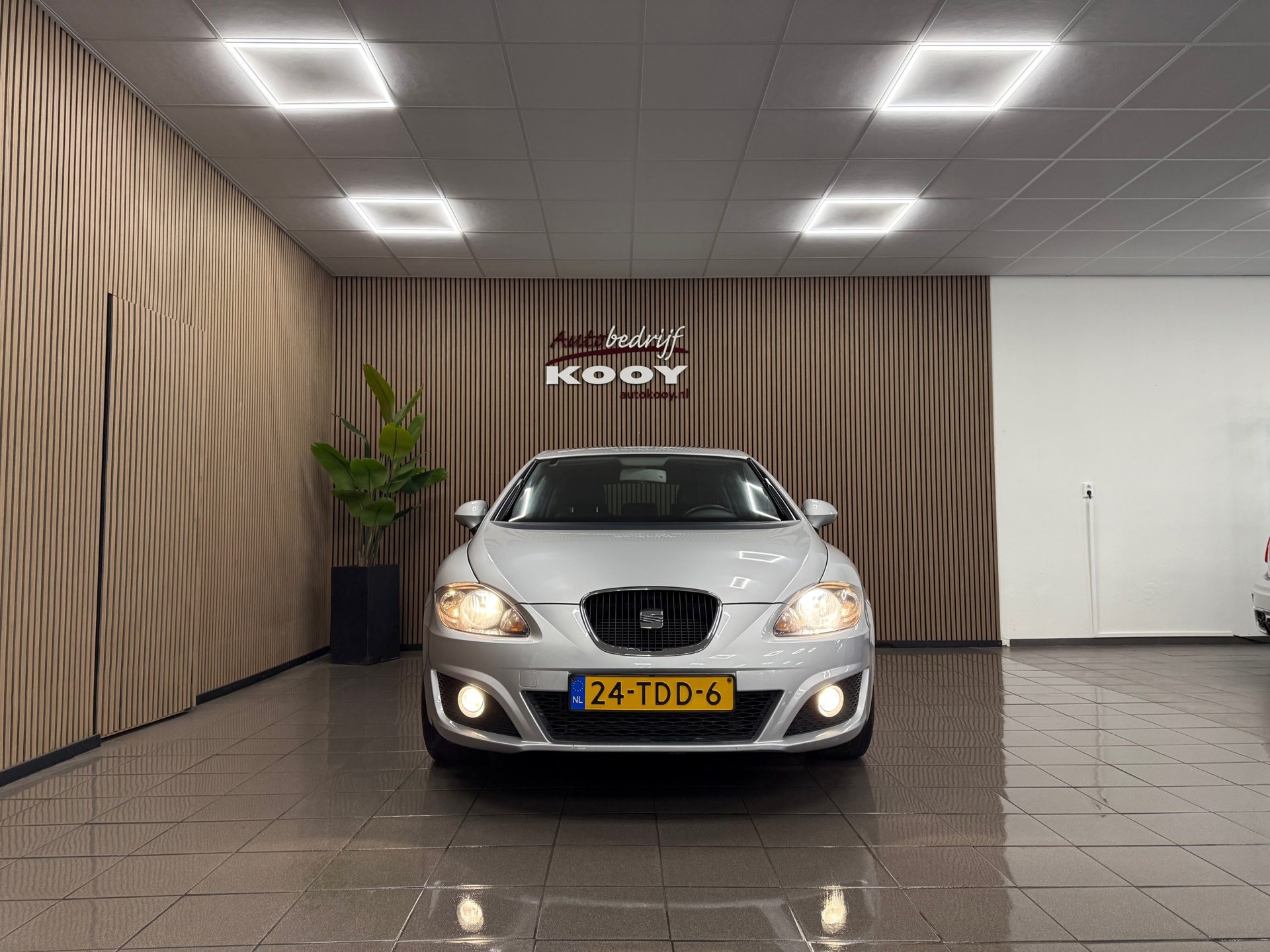 https://www.autokooy.nl//xml/images/48113178-8.JPG