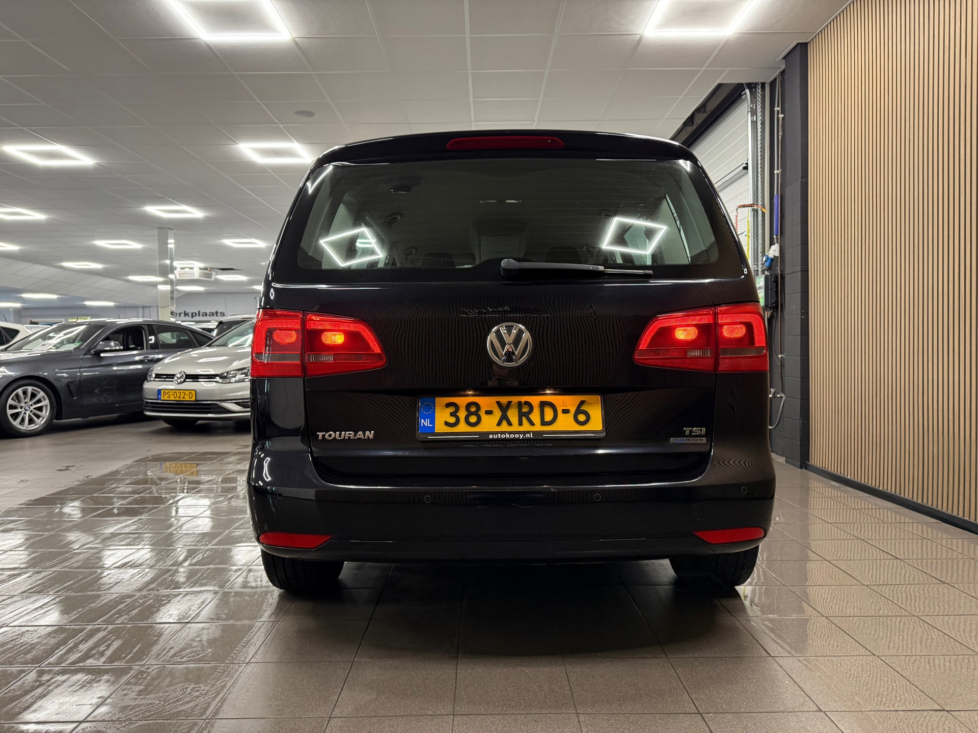 https://www.autokooy.nl//xml/images/48133455-4.JPG