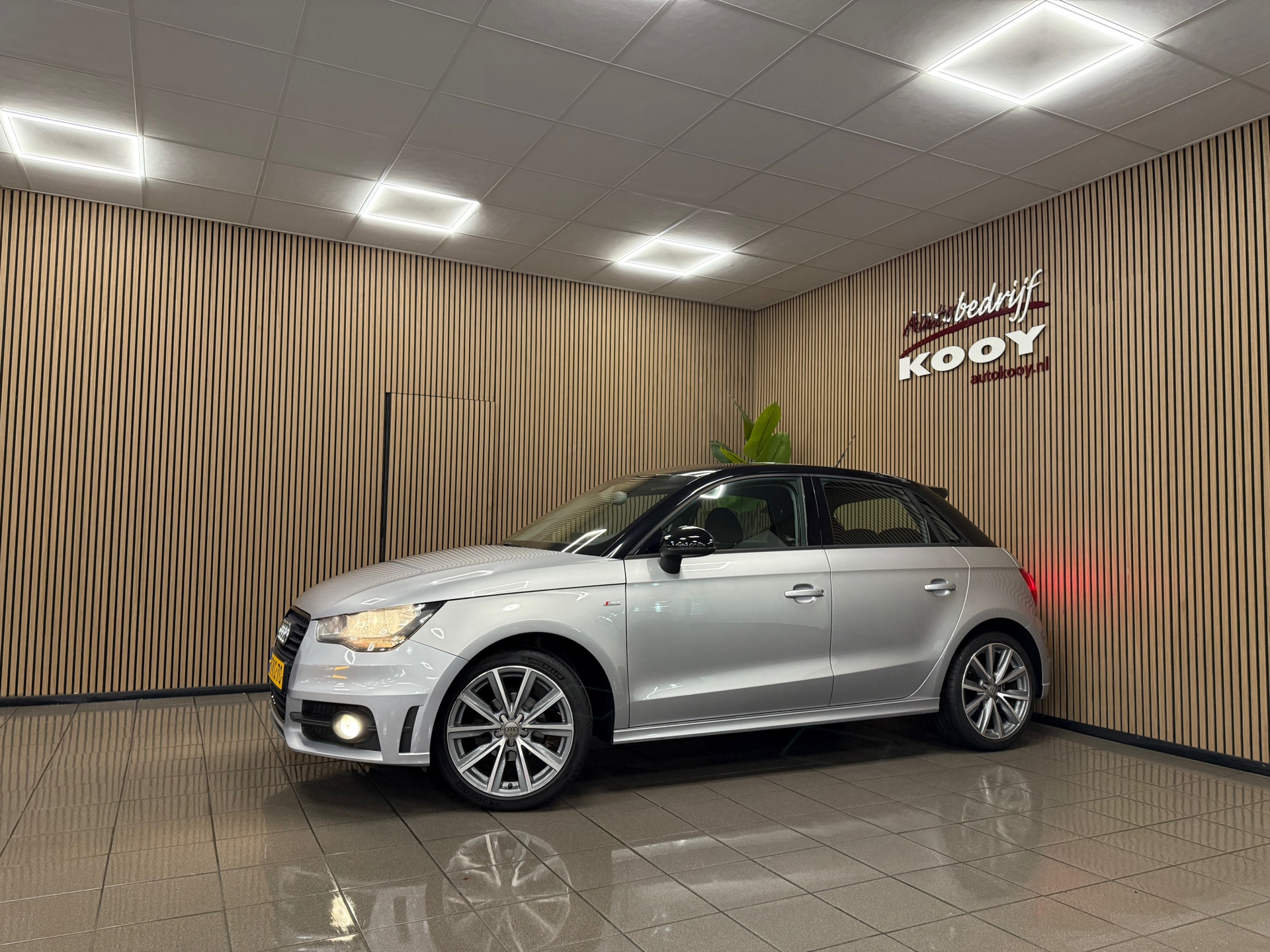https://www.autokooy.nl//xml/images/48160664-9.JPG