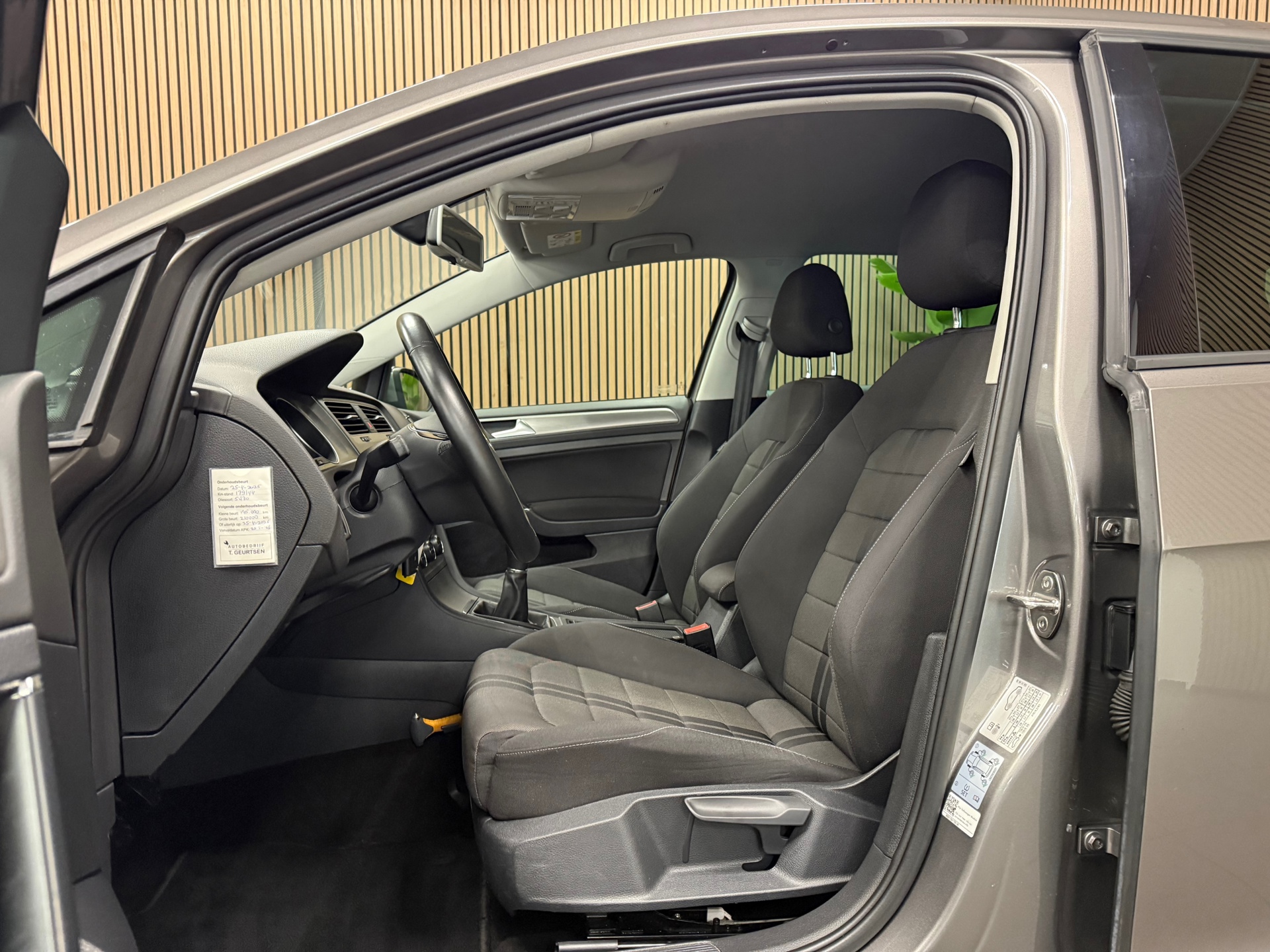 https://www.autokooy.nl//xml/images/48160687-11.JPG