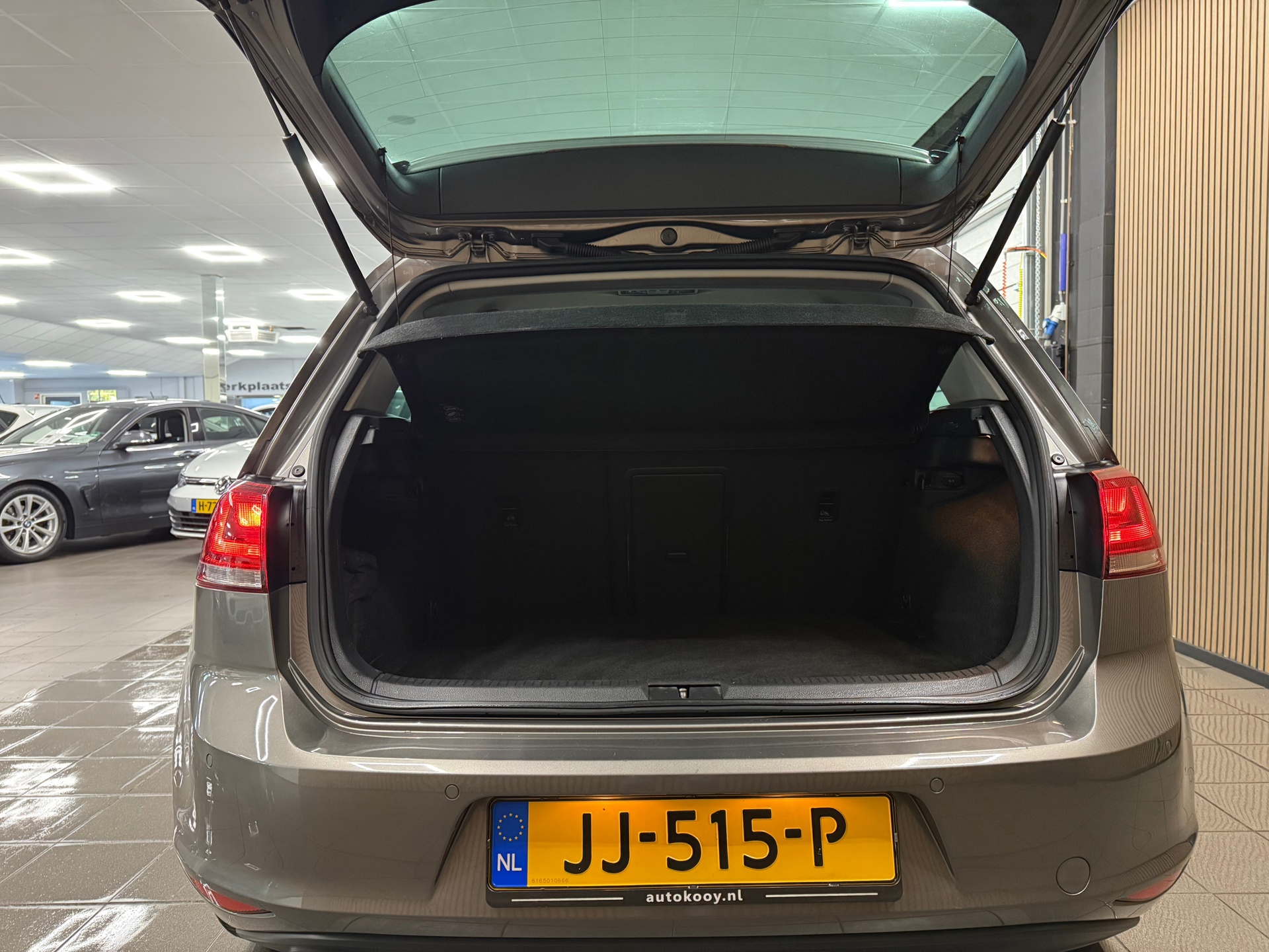 https://www.autokooy.nl//xml/images/48160687-5.JPG