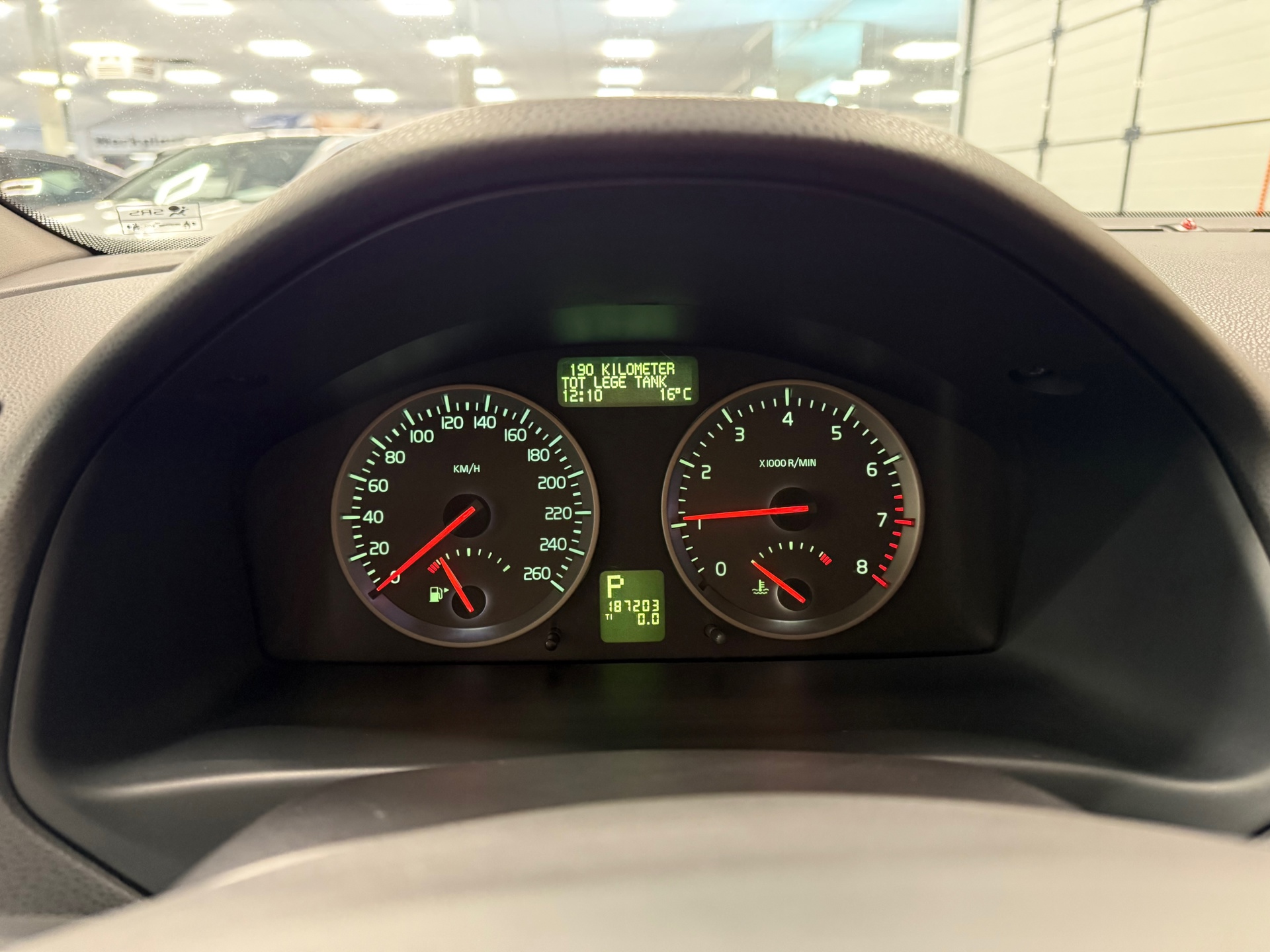 https://www.autokooy.nl//xml/images/48261410-15.JPG