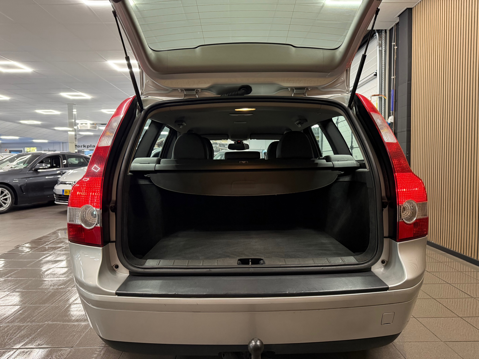 https://www.autokooy.nl//xml/images/48261410-5.JPG