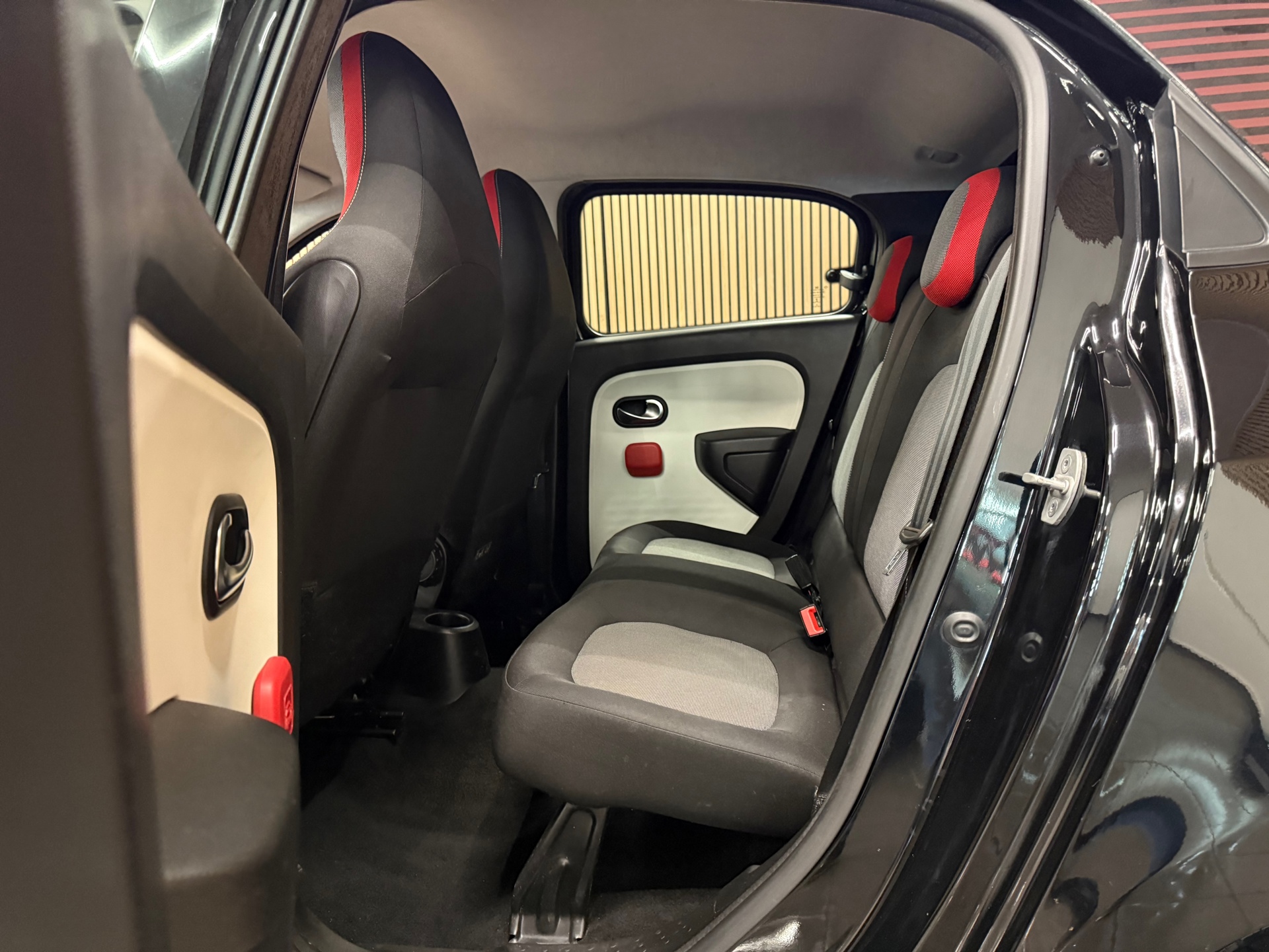 https://www.autokooy.nl//xml/images/48264154-20.JPG