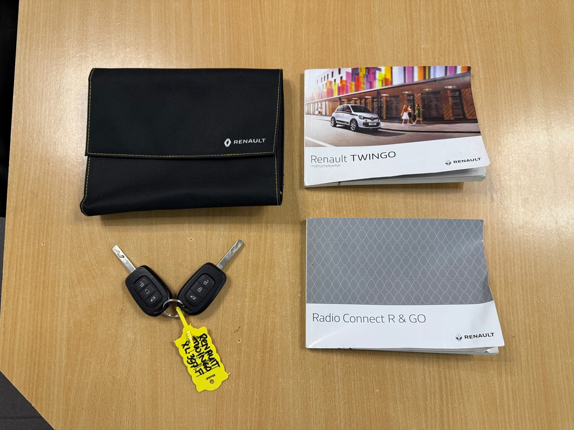 https://www.autokooy.nl//xml/images/48264154-21.JPG
