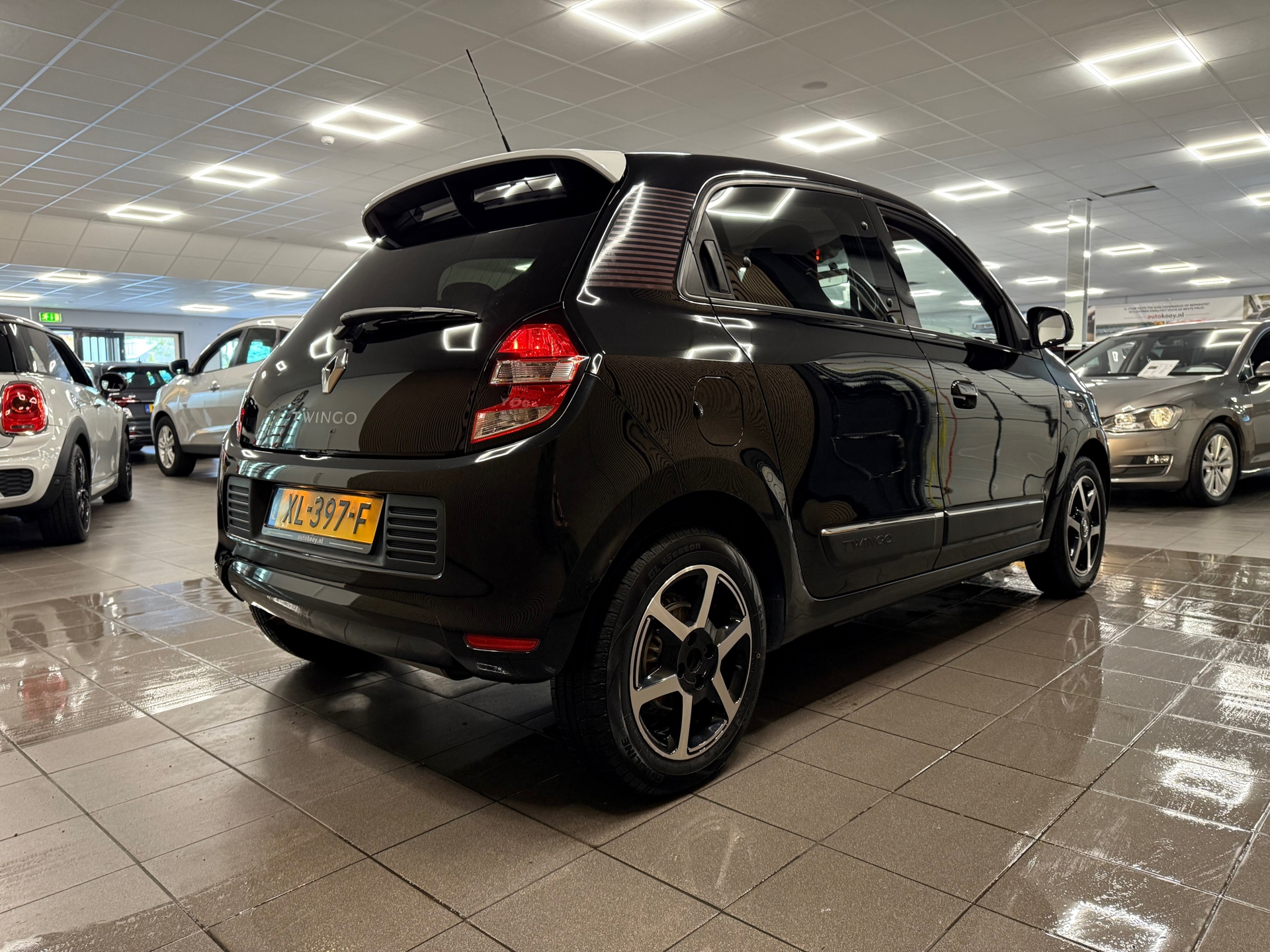 https://www.autokooy.nl//xml/images/48264154-6.JPG