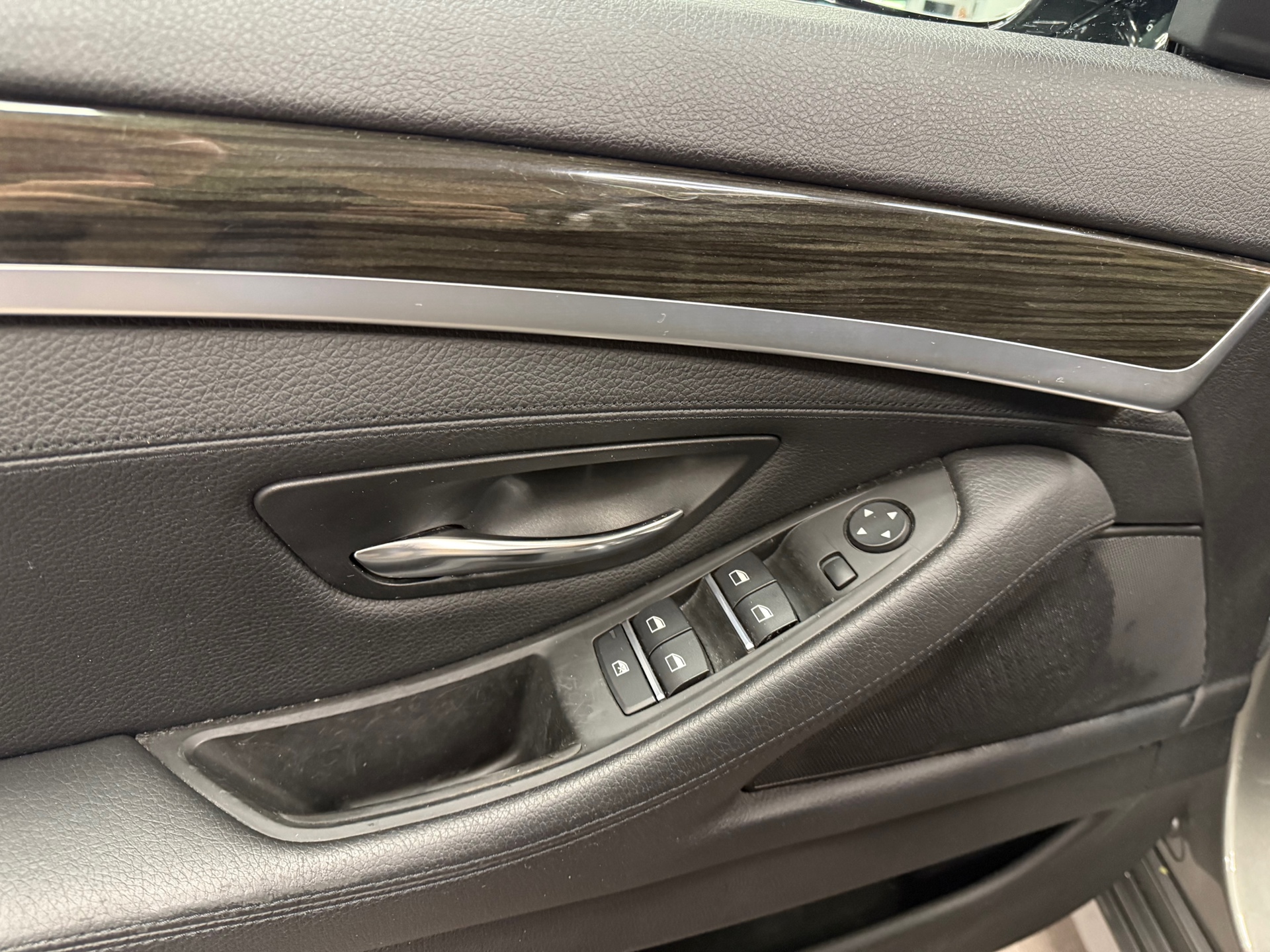https://www.autokooy.nl//xml/images/48307539-10.JPG