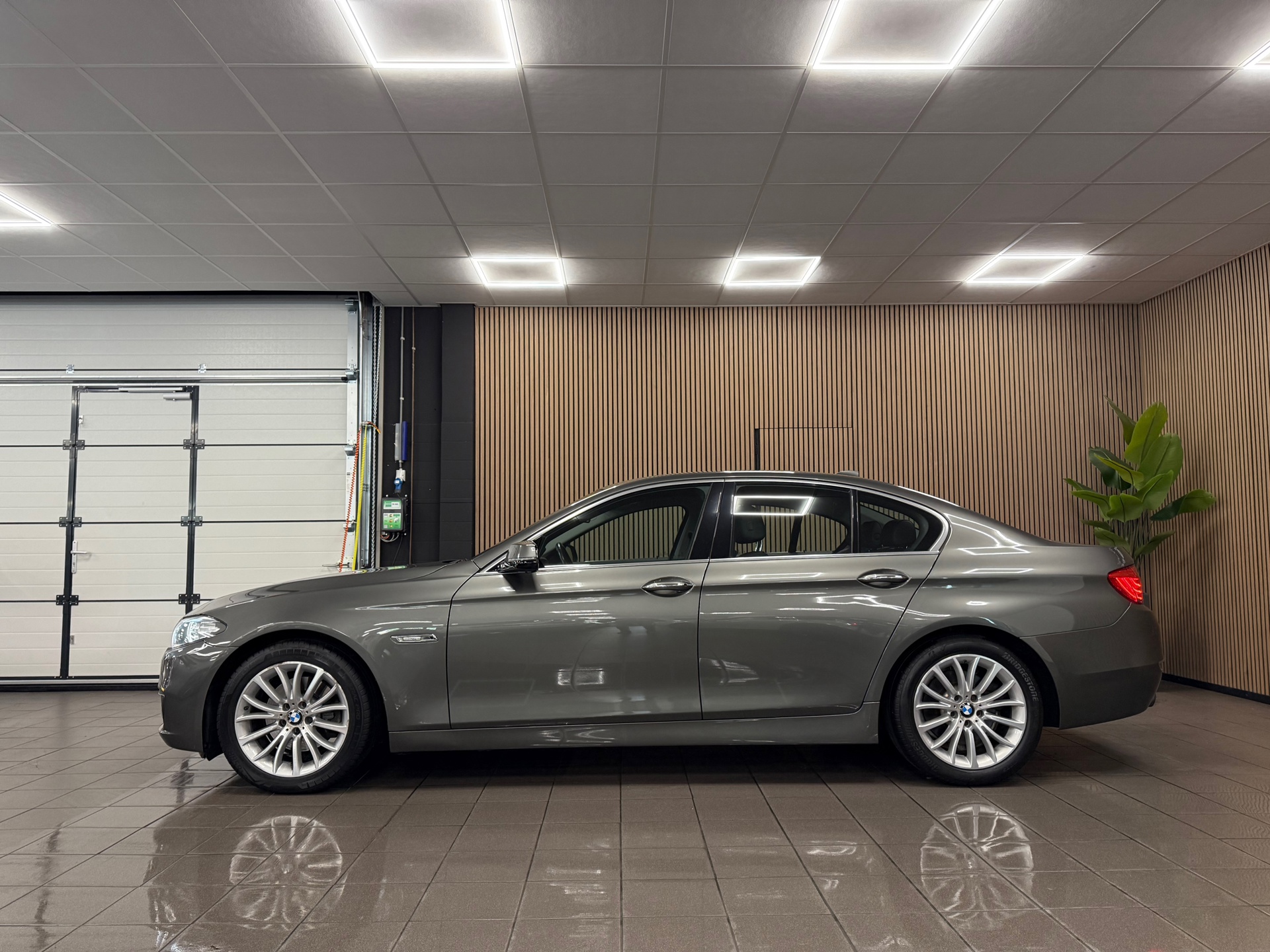 https://www.autokooy.nl//xml/images/48307539-2.JPG