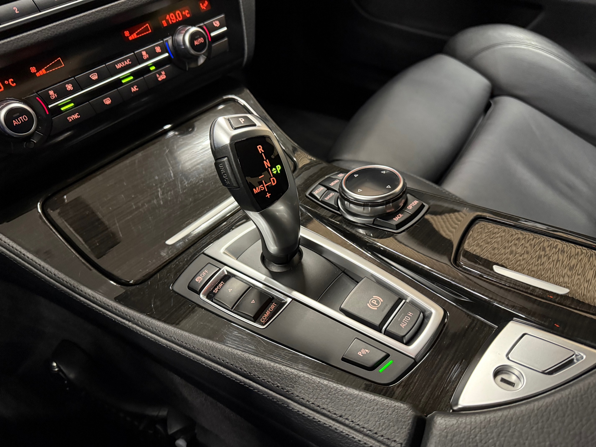 https://www.autokooy.nl//xml/images/48307539-20.JPG