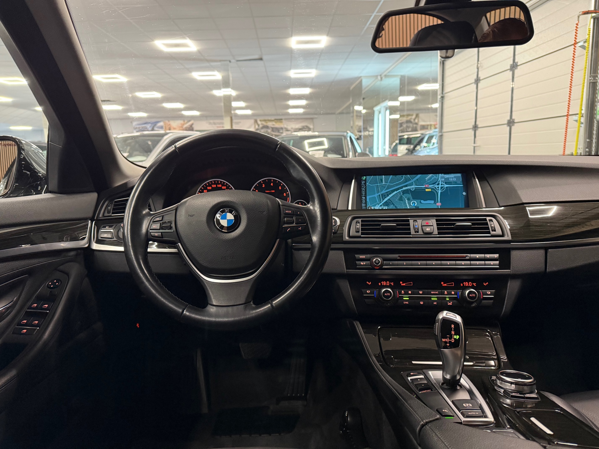 https://www.autokooy.nl//xml/images/48307539-21.JPG
