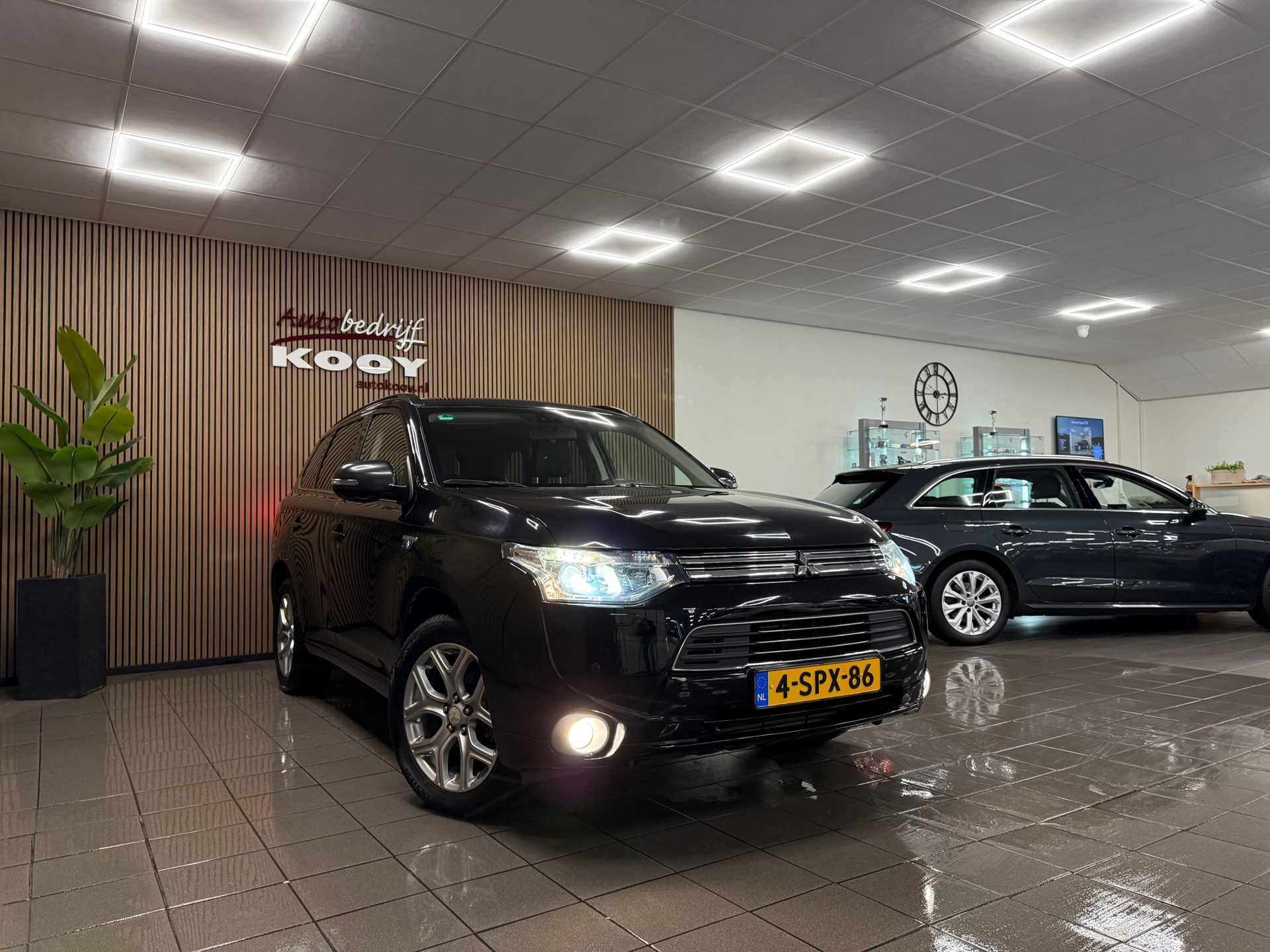 https://www.autokooy.nl//xml/images/48352977-8.JPG