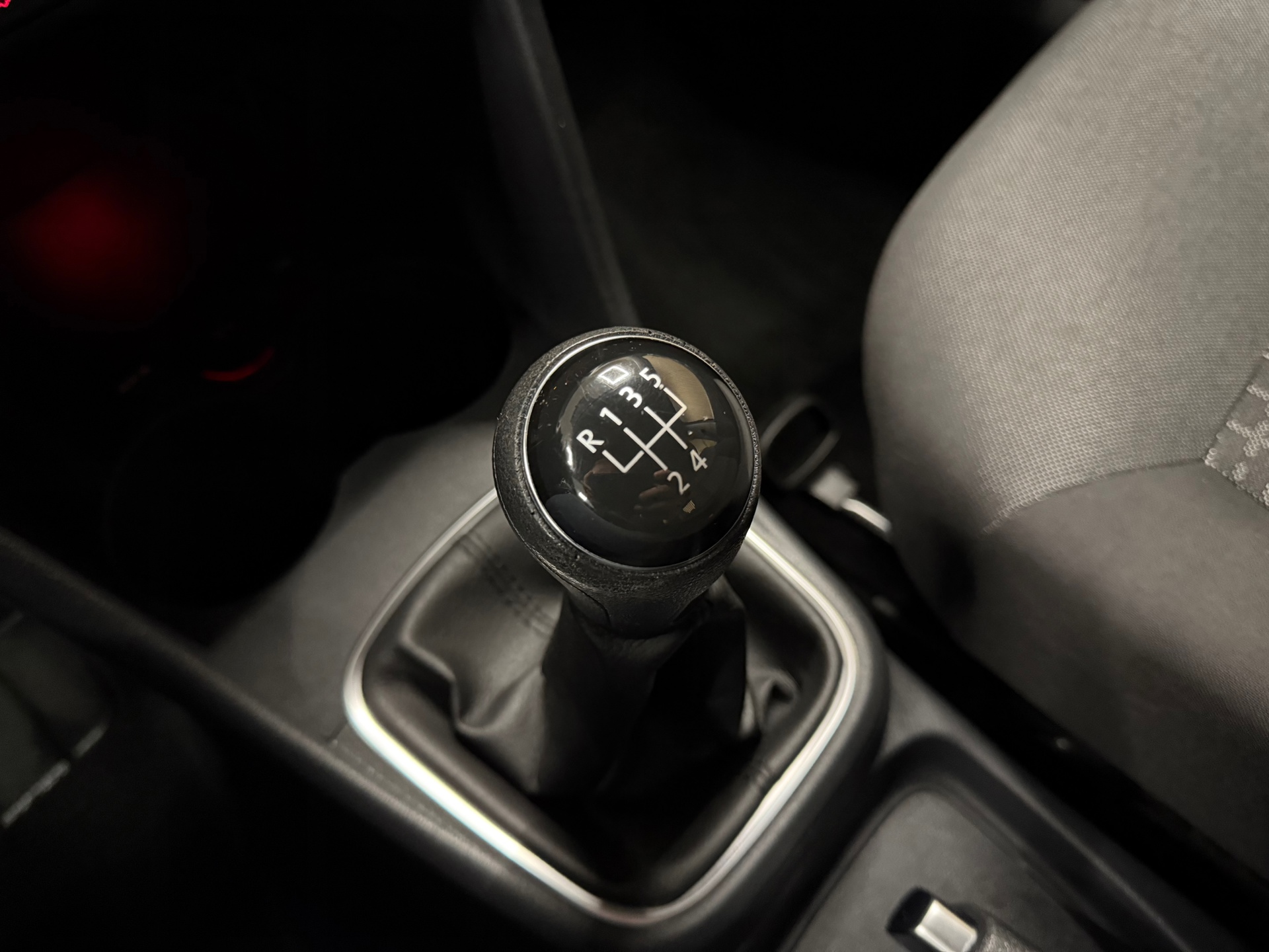 https://www.autokooy.nl//xml/images/48381450-21.JPG