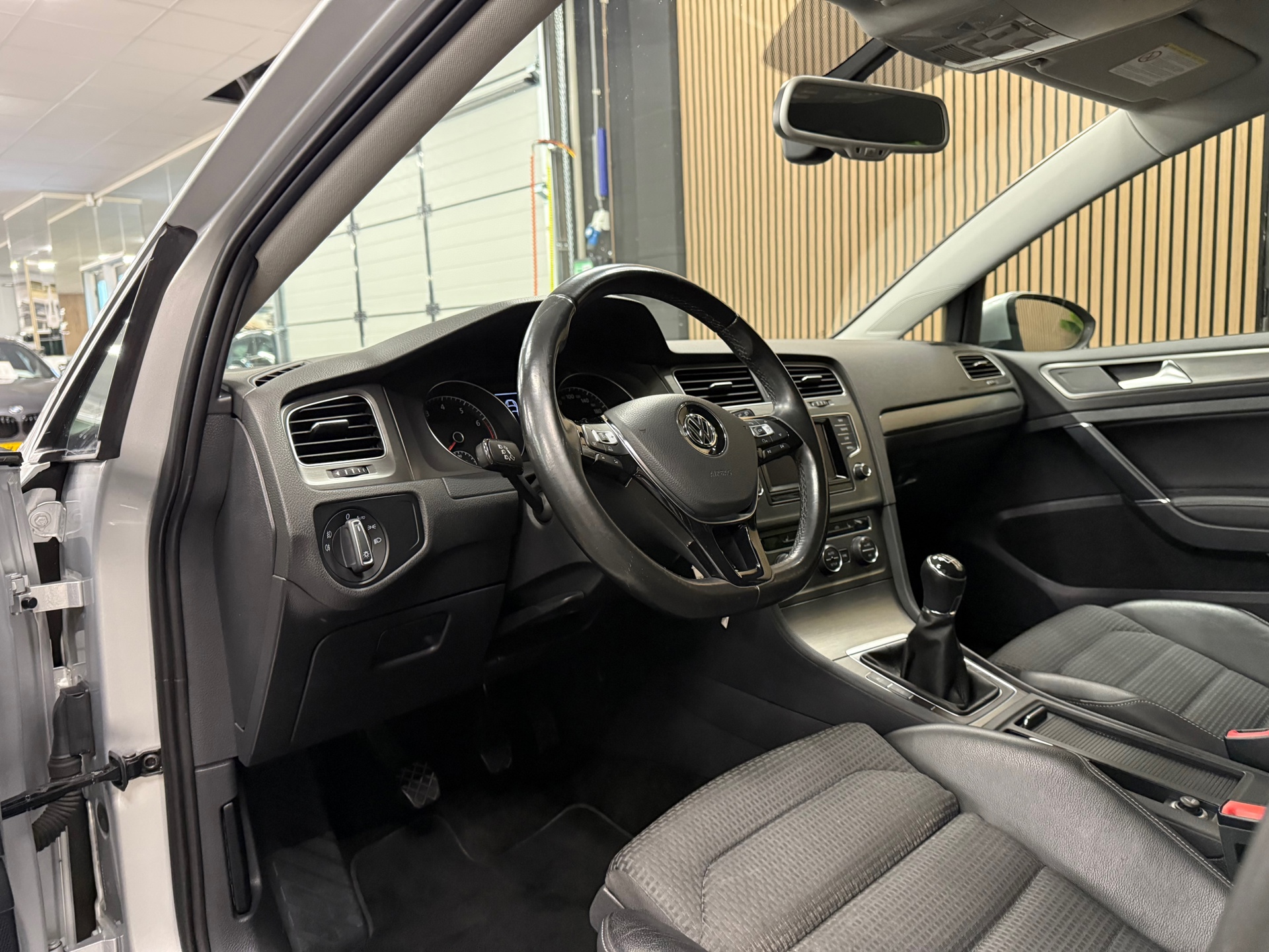 https://www.autokooy.nl//xml/images/48381627-12.JPG