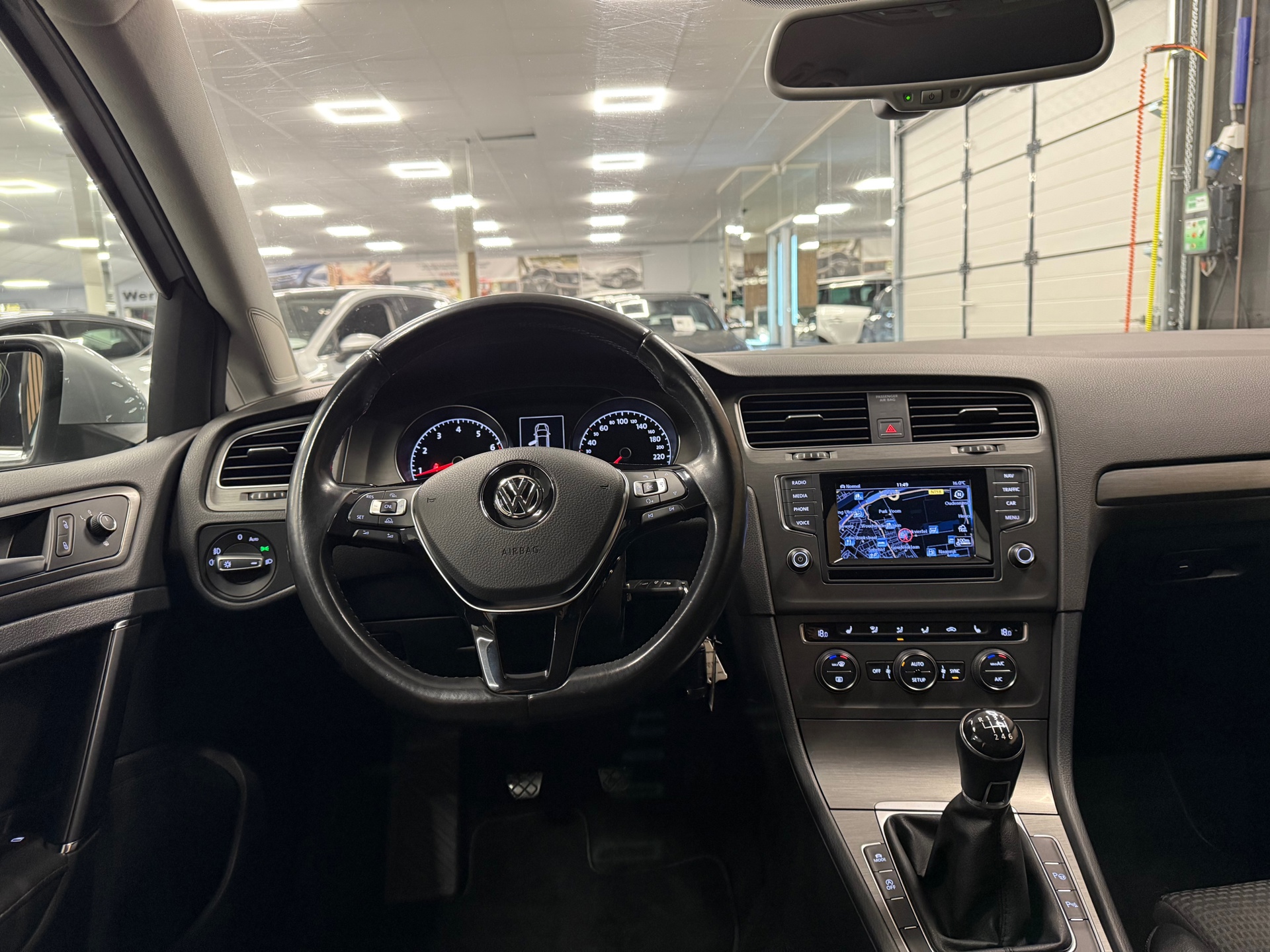 https://www.autokooy.nl//xml/images/48381627-21.JPG