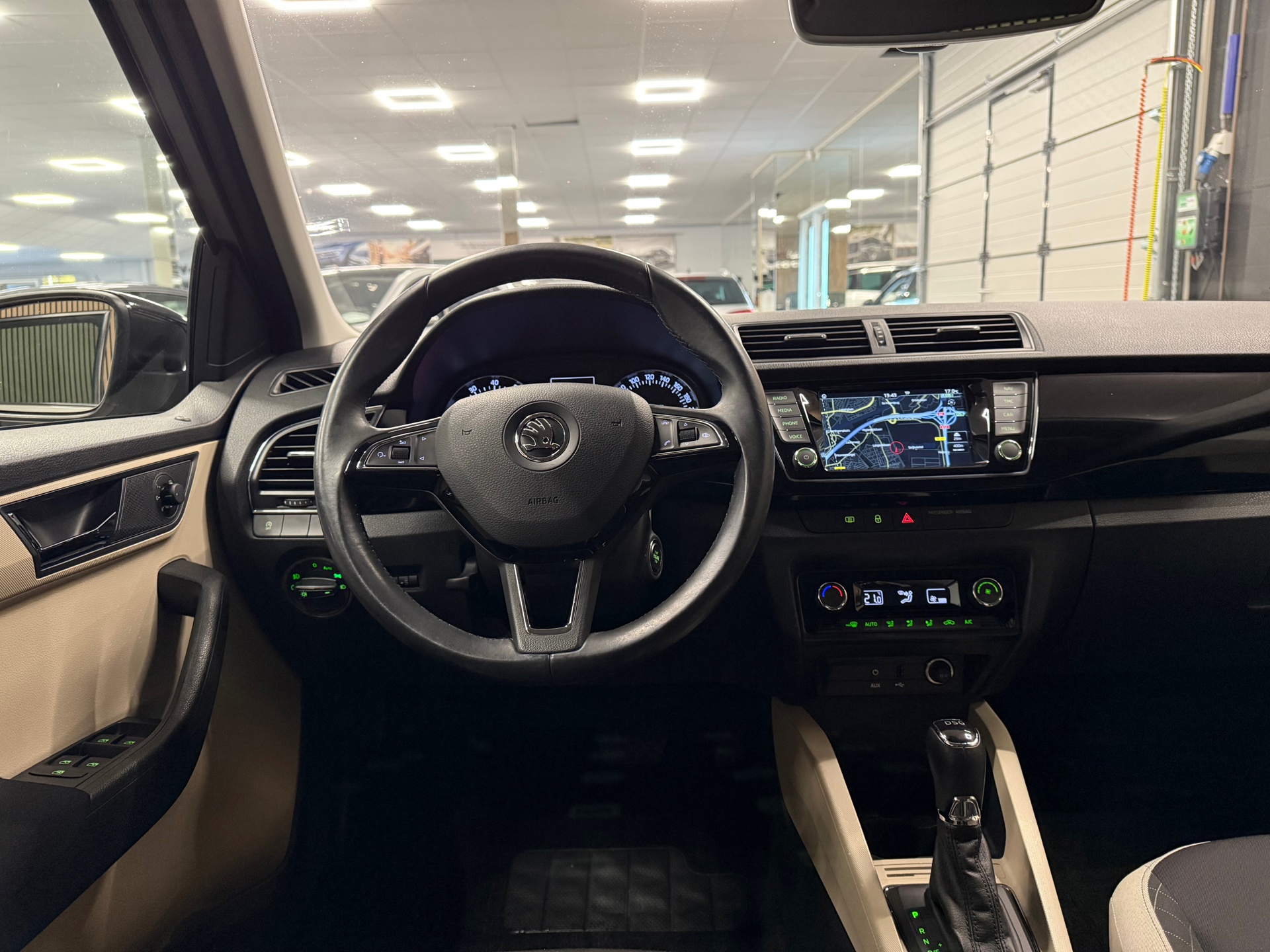 https://www.autokooy.nl//xml/images/48416638-22.JPG